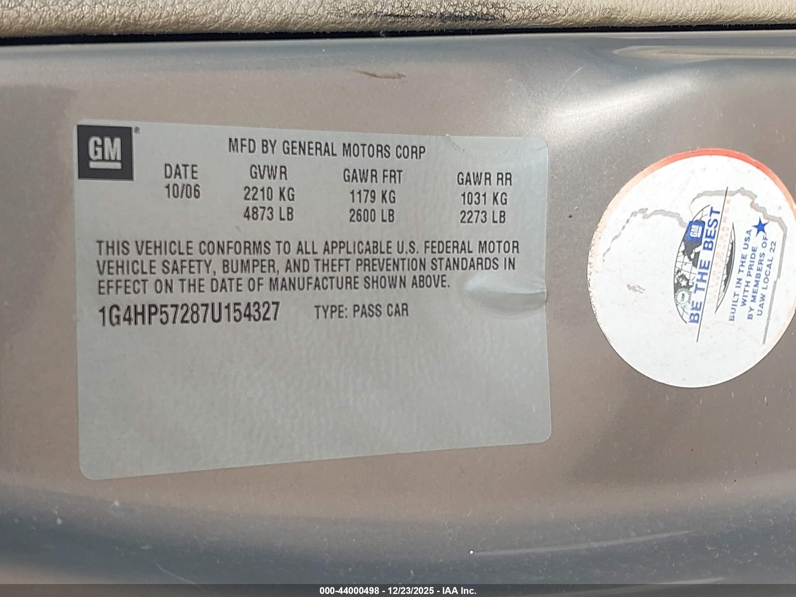 BUICK LUCERNE image 9
