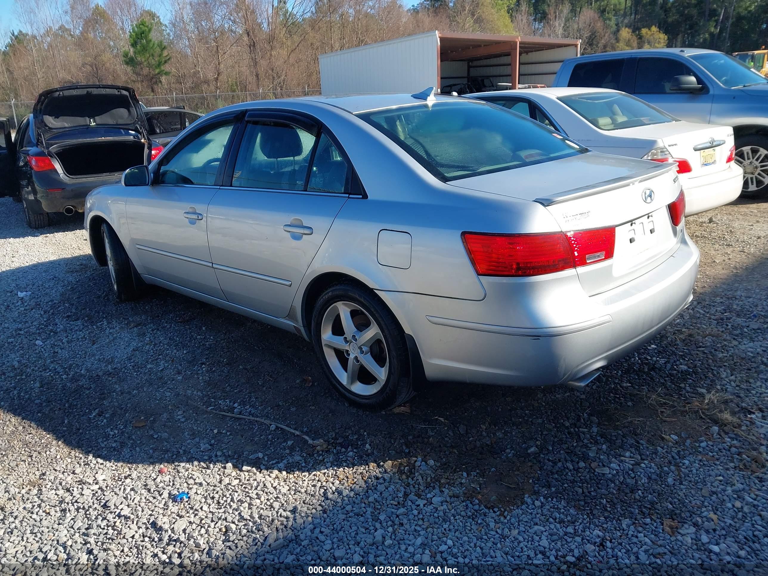 HYUNDAI SONATA image 3
