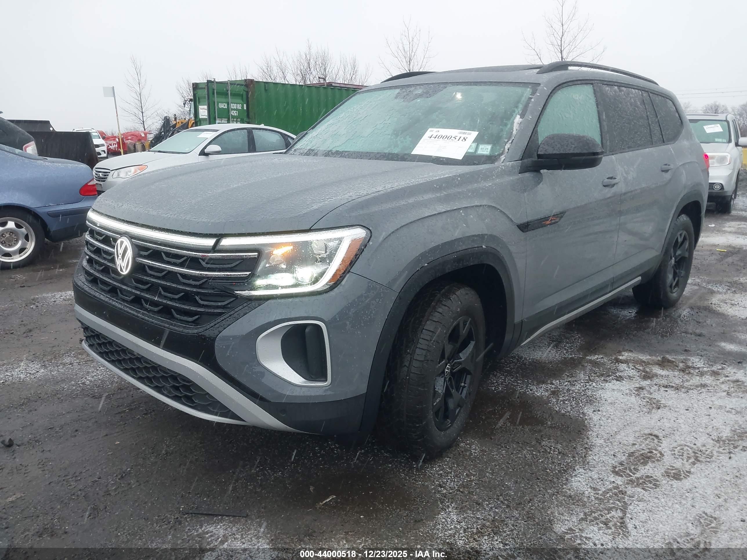 VOLKSWAGEN ATLAS image 2
