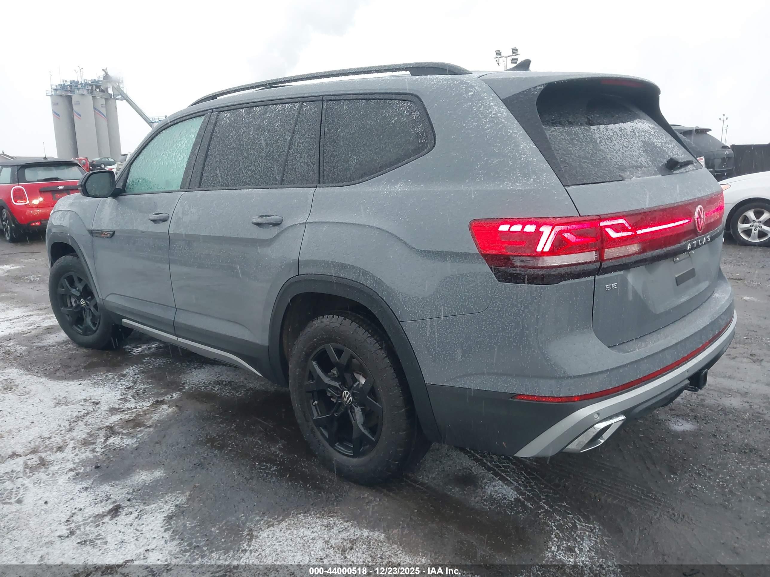 VOLKSWAGEN ATLAS image 3