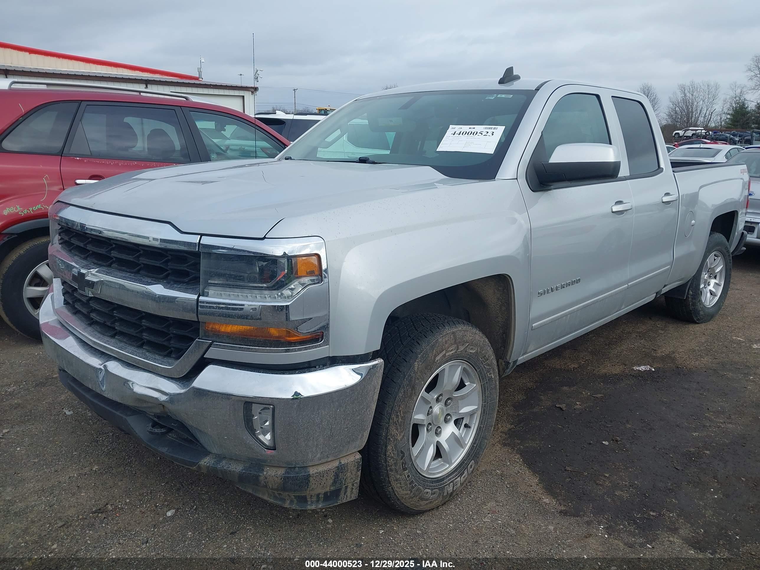 CHEVROLET SILVERADO image 2