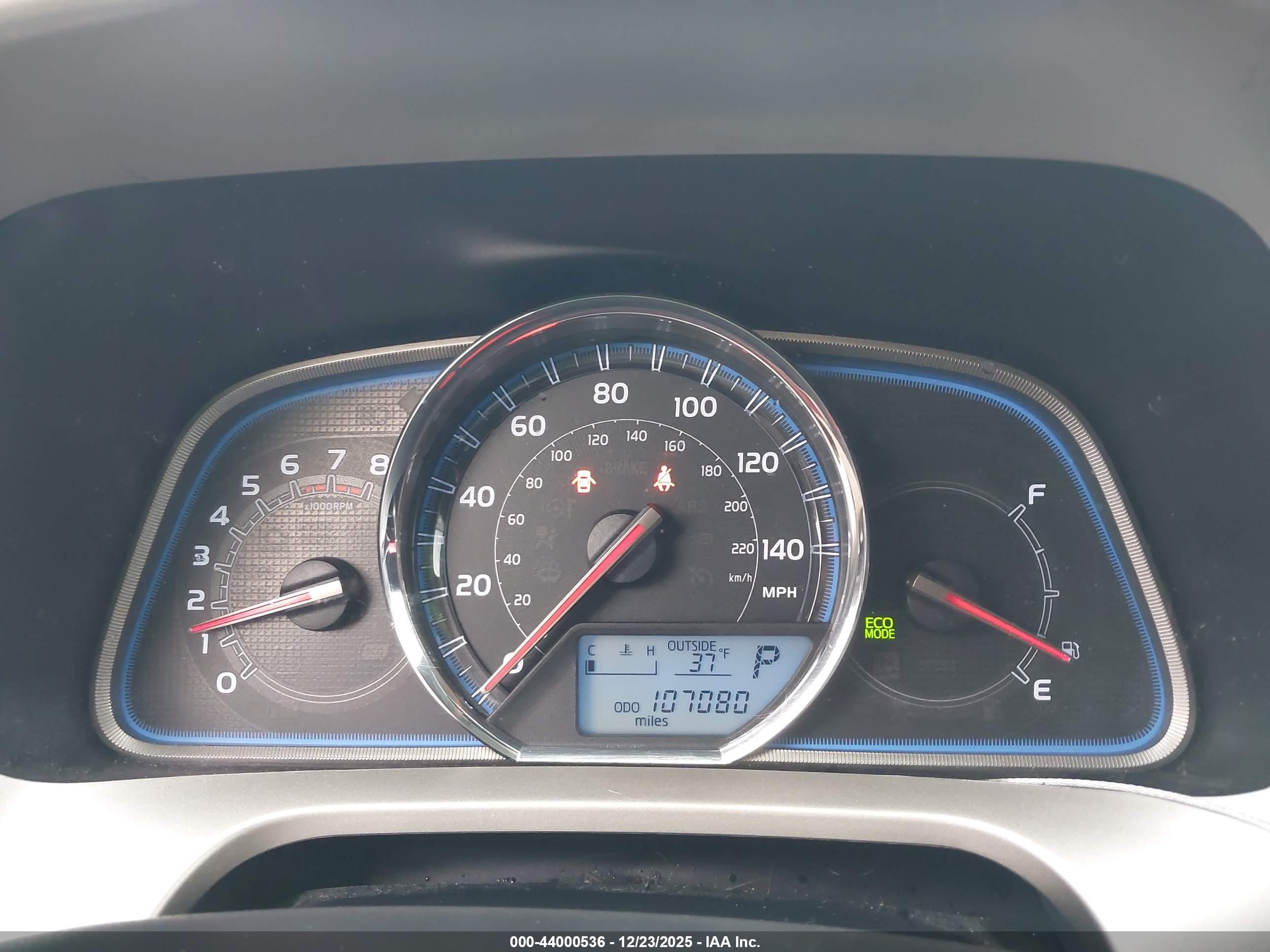 TOYOTA RAV4 image 7