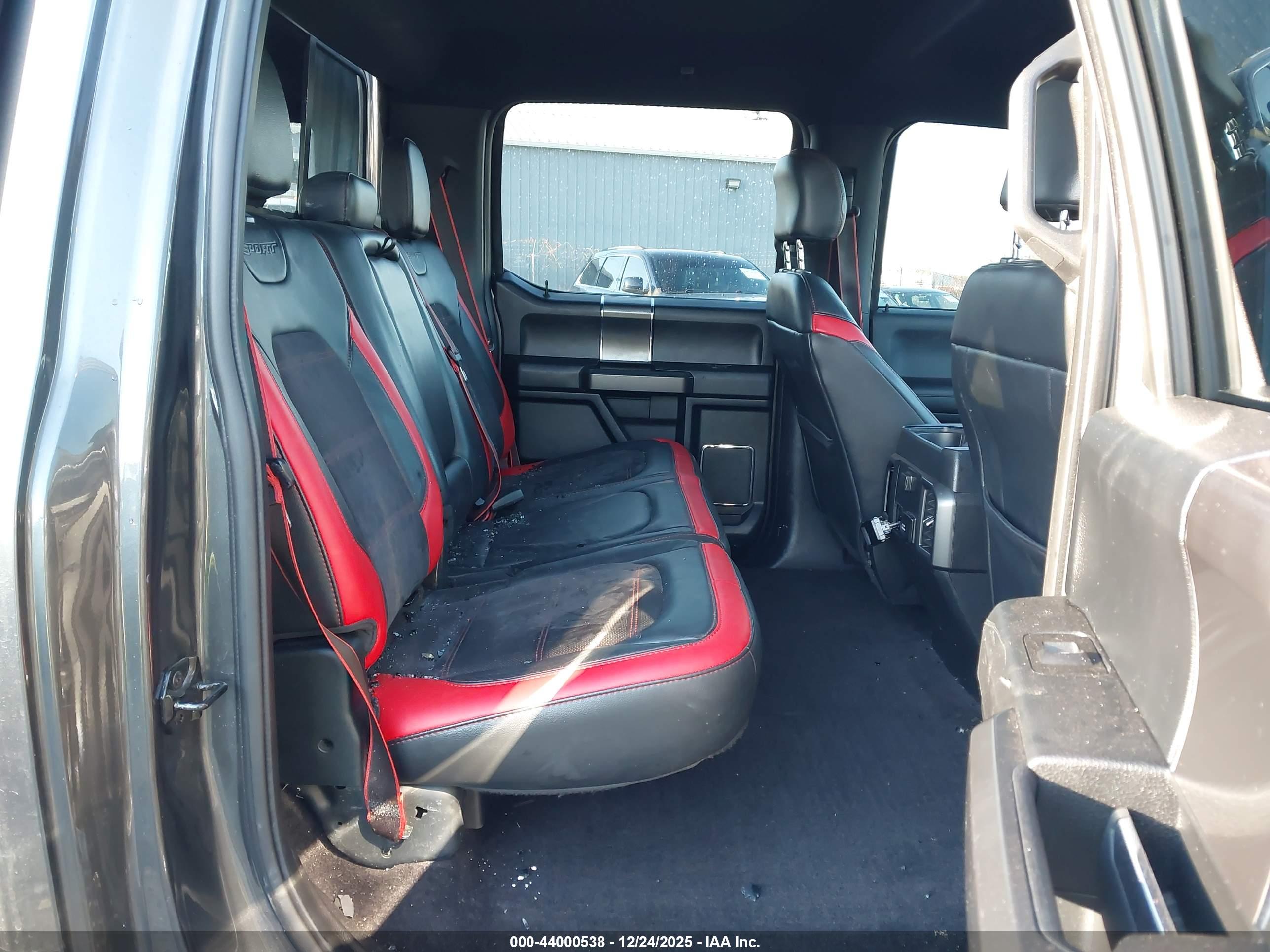 FORD F-150 image 8