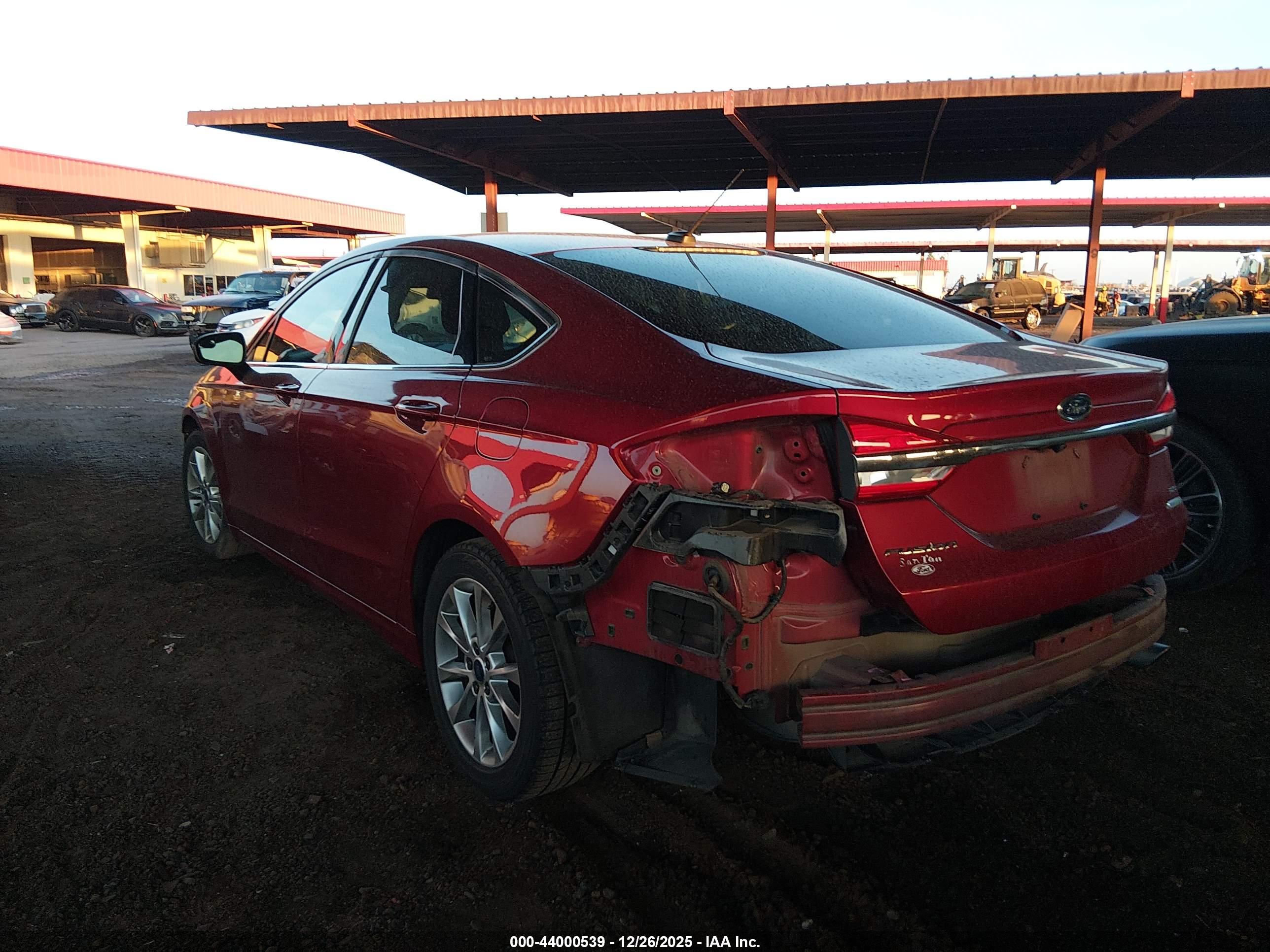 FORD FUSION image 3