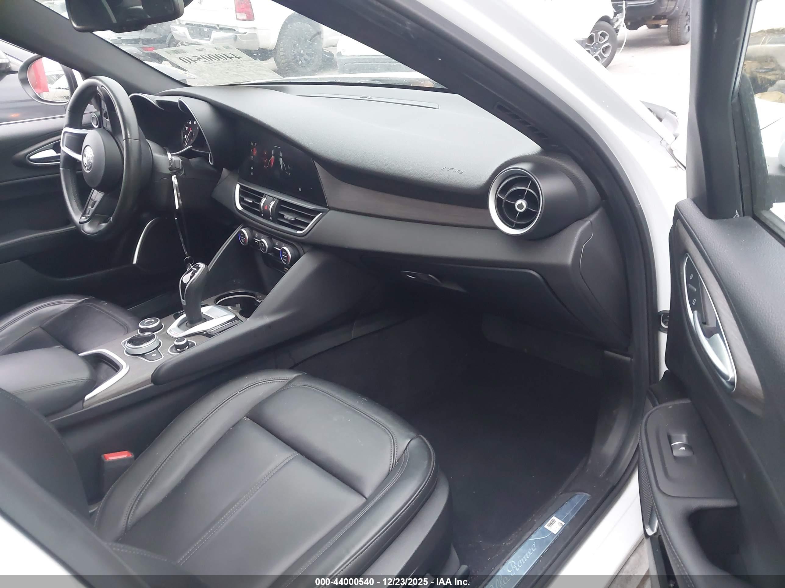 ALFA ROMEO image 5