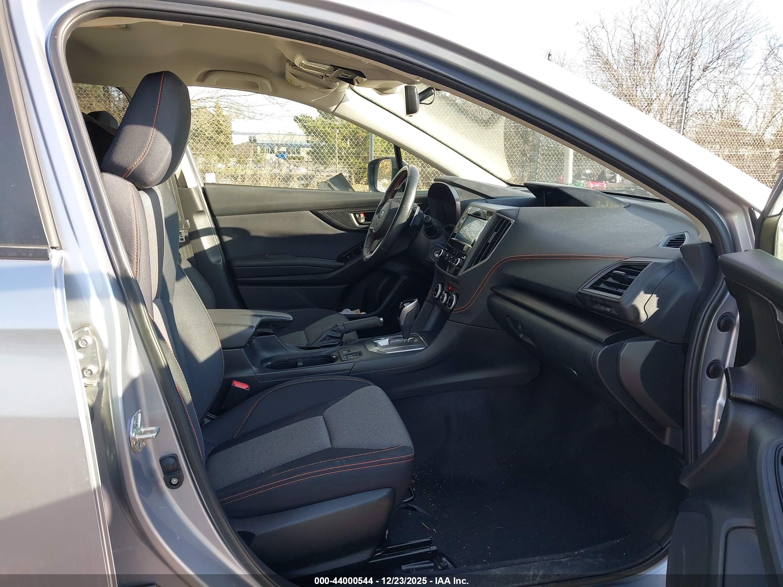 SUBARU CROSSTREK image 5