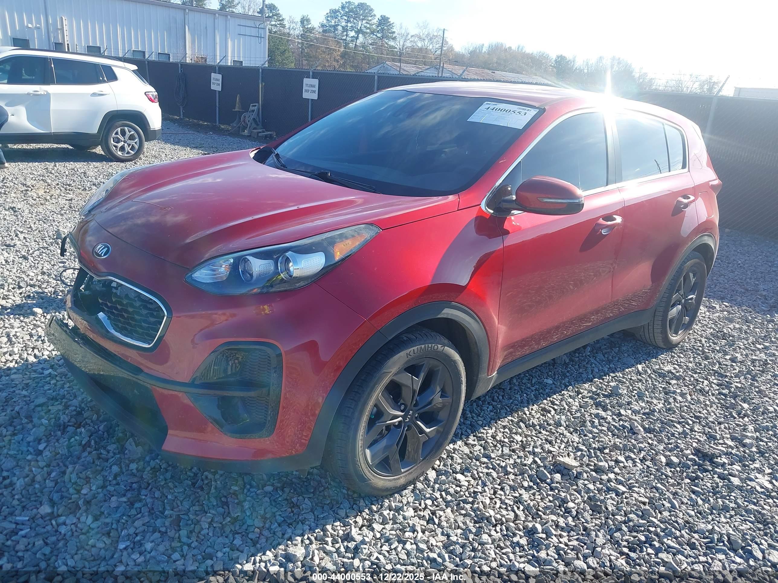 KIA SPORTAGE image 2