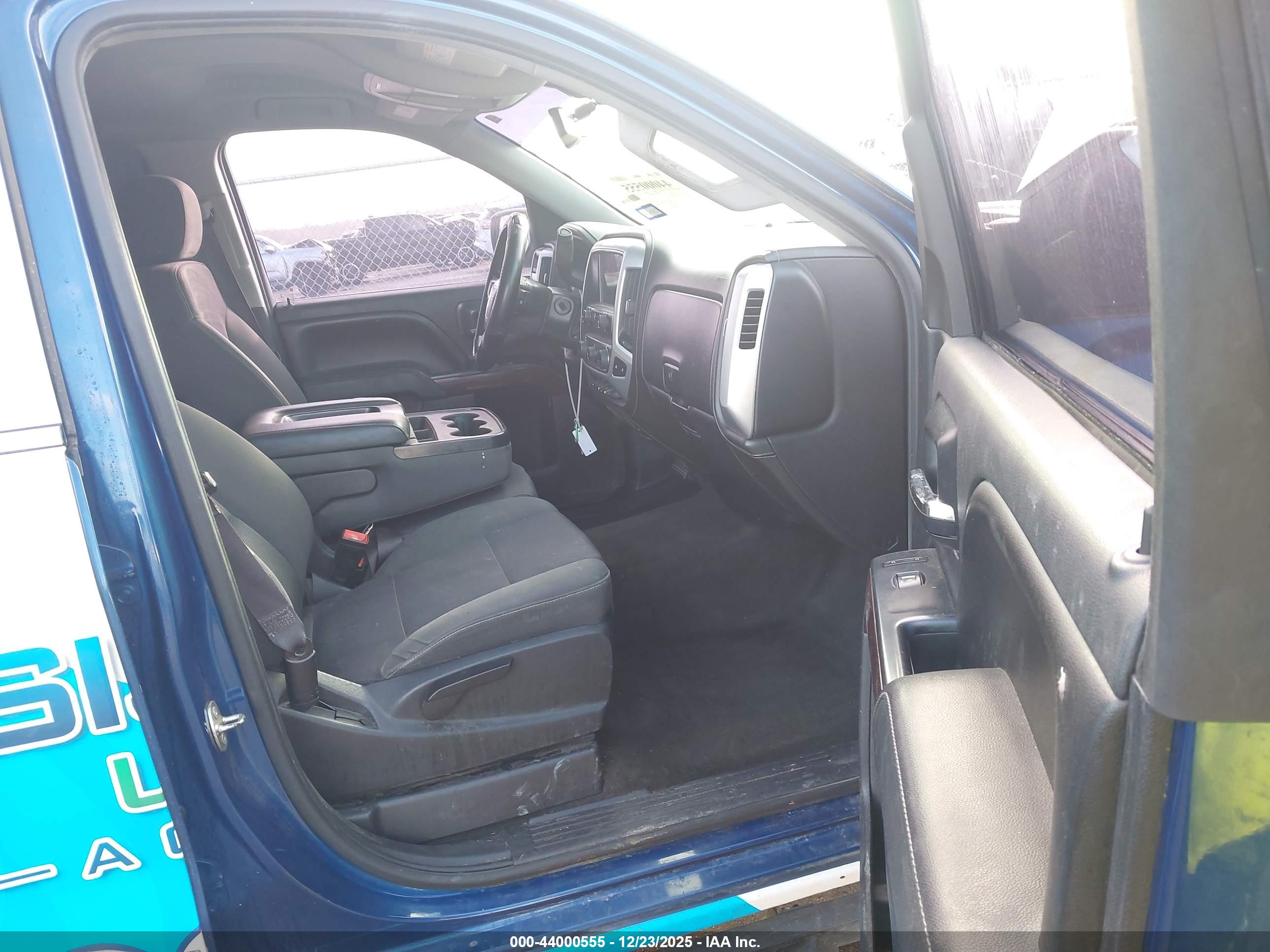 GMC SIERRA image 5