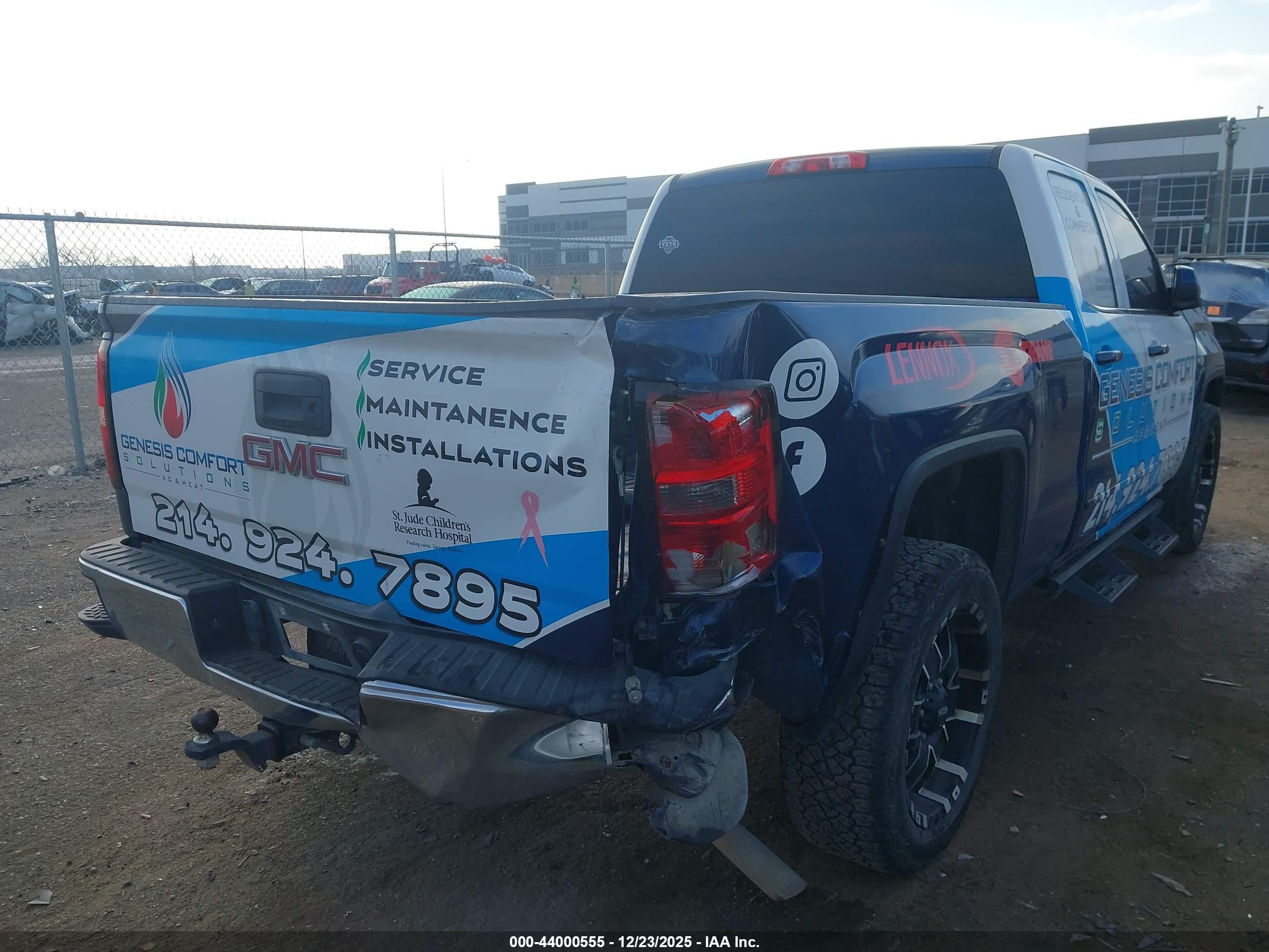 GMC SIERRA image 6