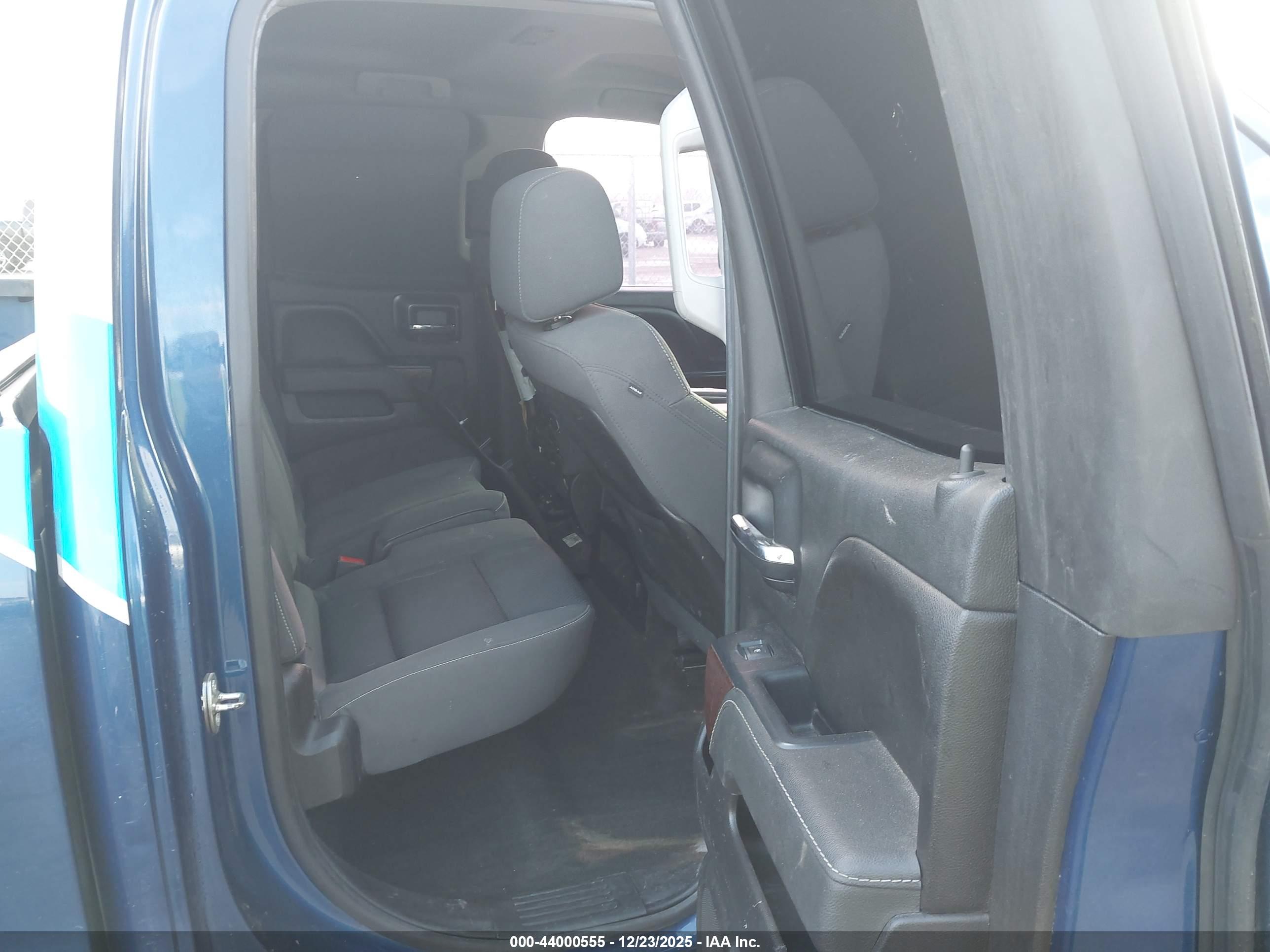 GMC SIERRA image 8