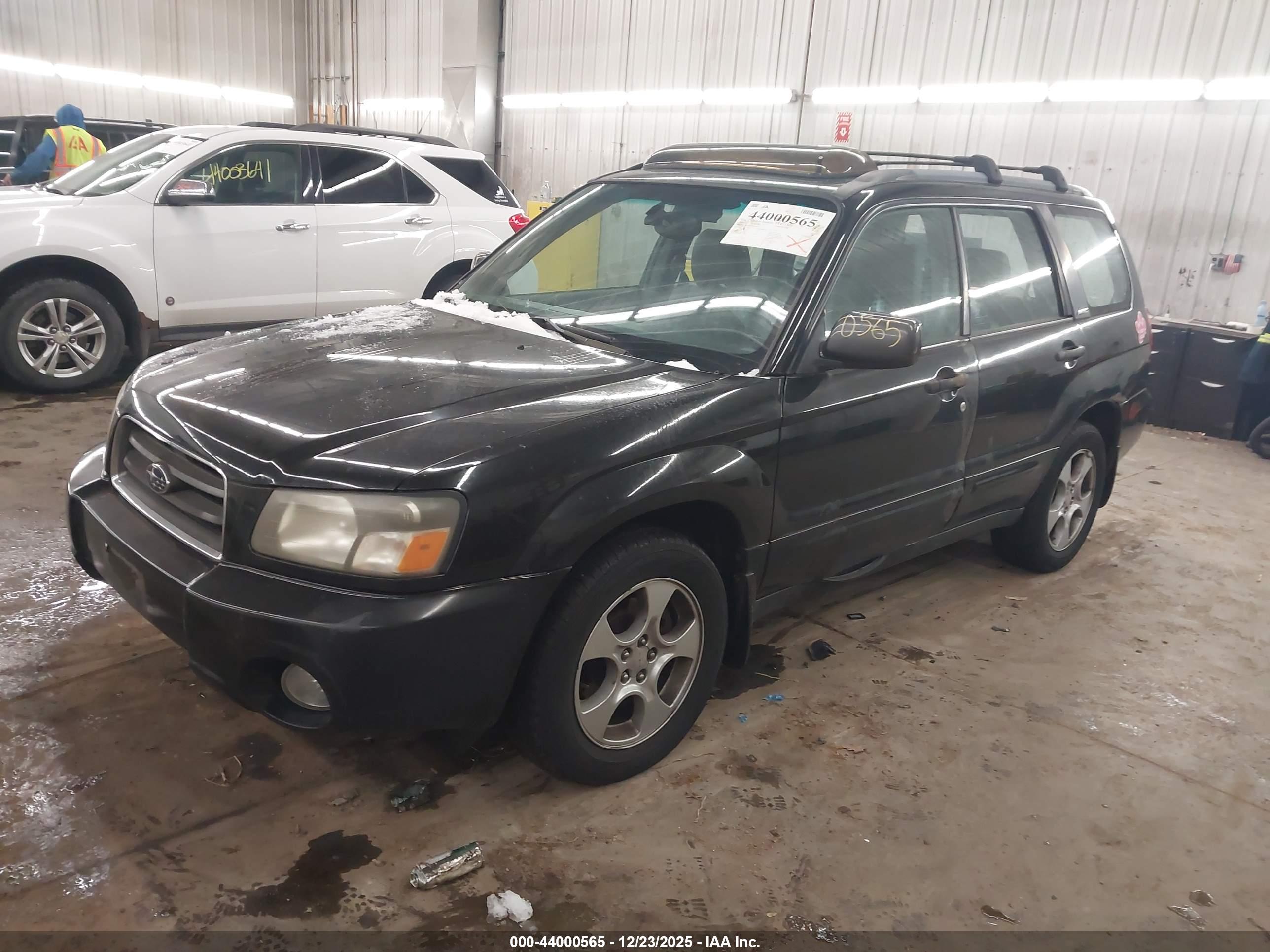 SUBARU FORESTER image 2