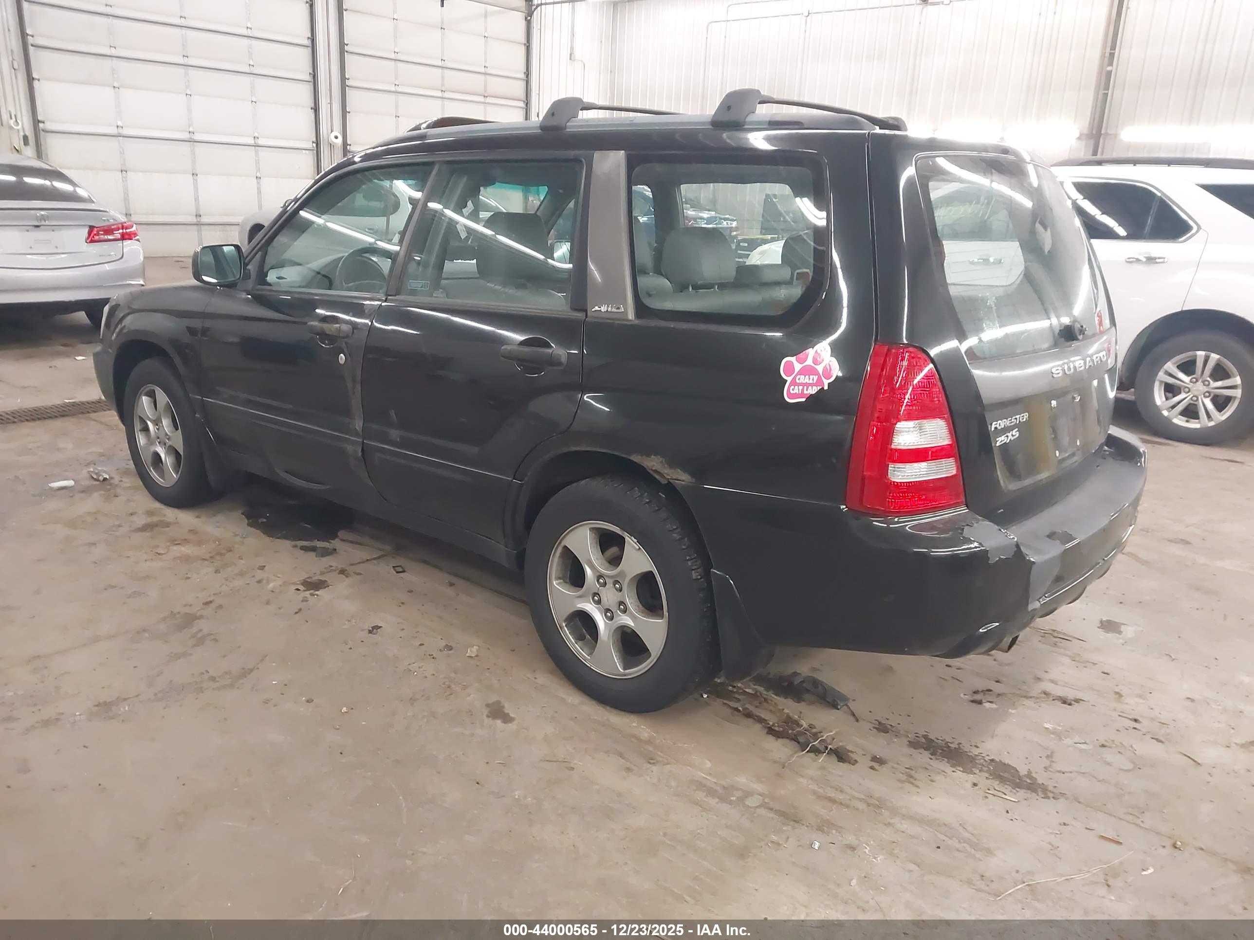 SUBARU FORESTER image 3
