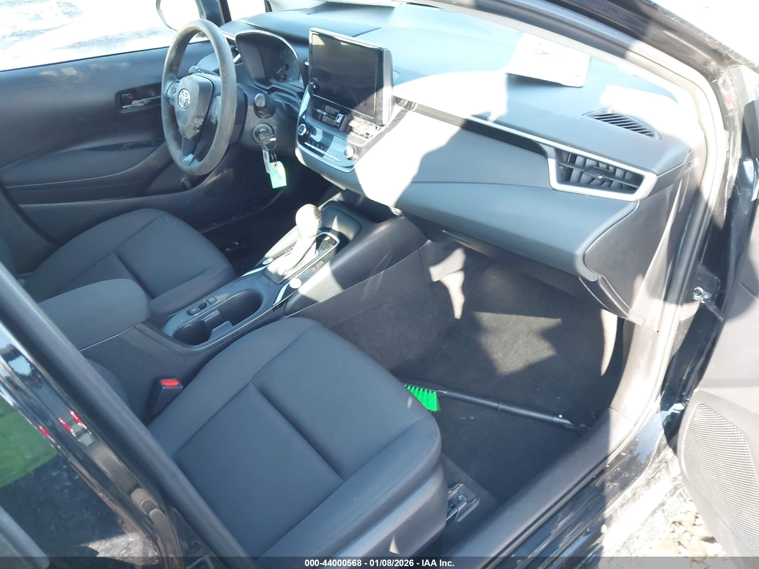 TOYOTA COROLLA image 5
