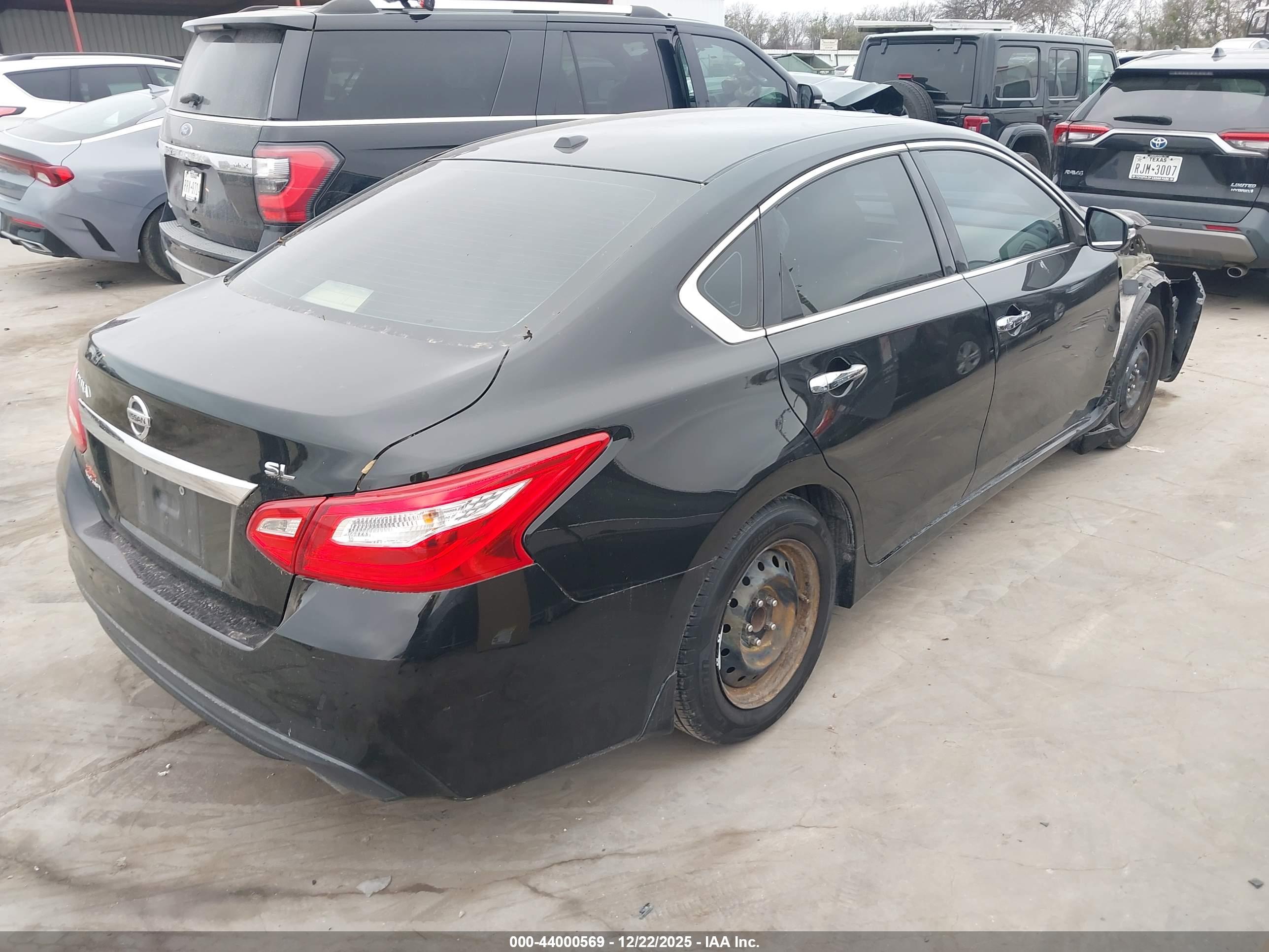 NISSAN ALTIMA image 4