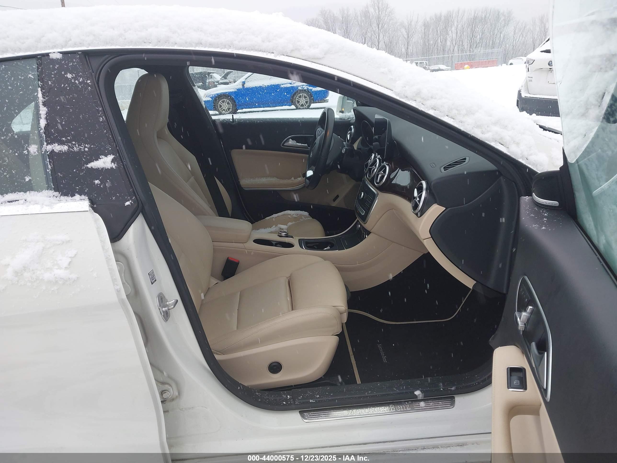 MERCEDES-BENZ CLA image 5