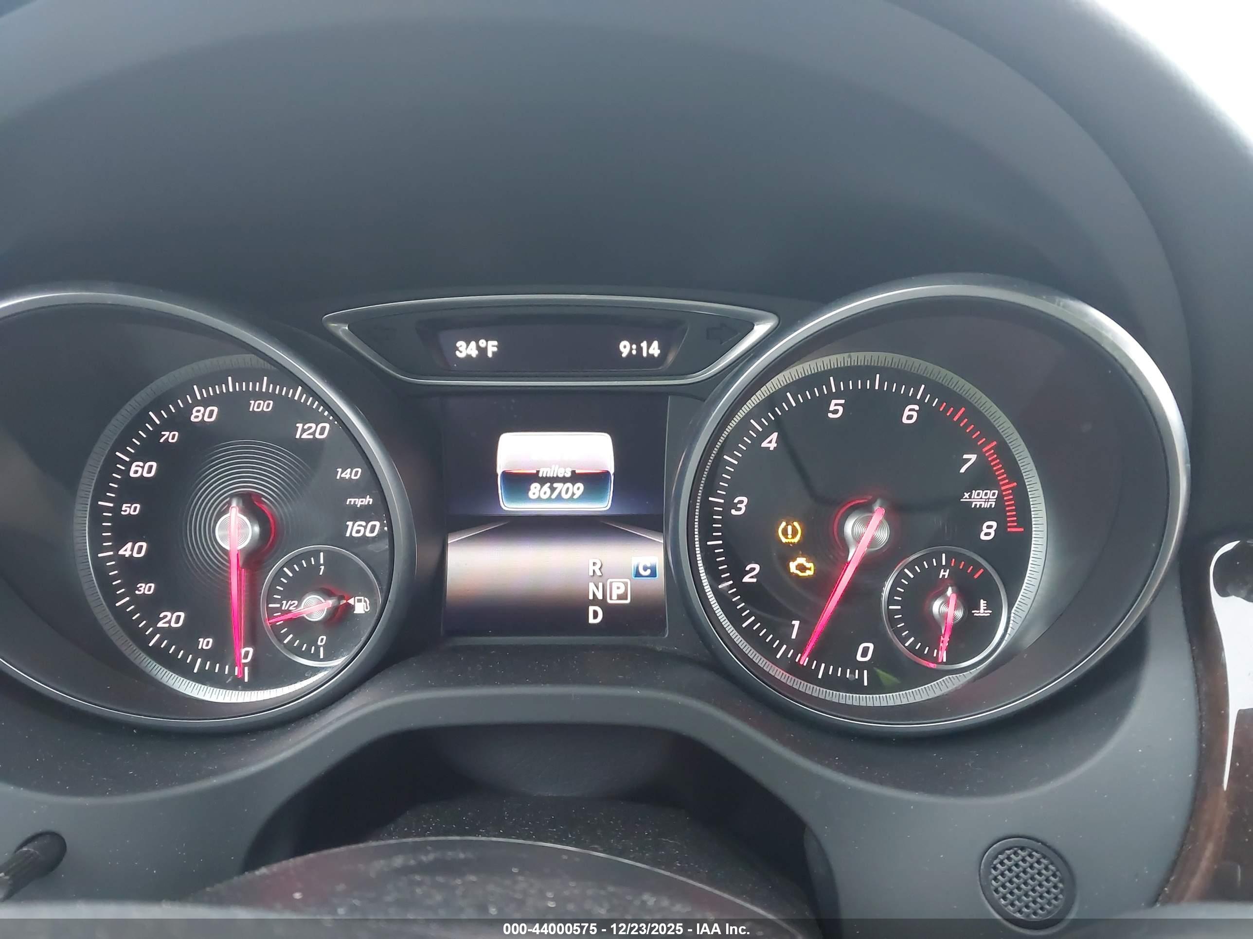 MERCEDES-BENZ CLA image 7
