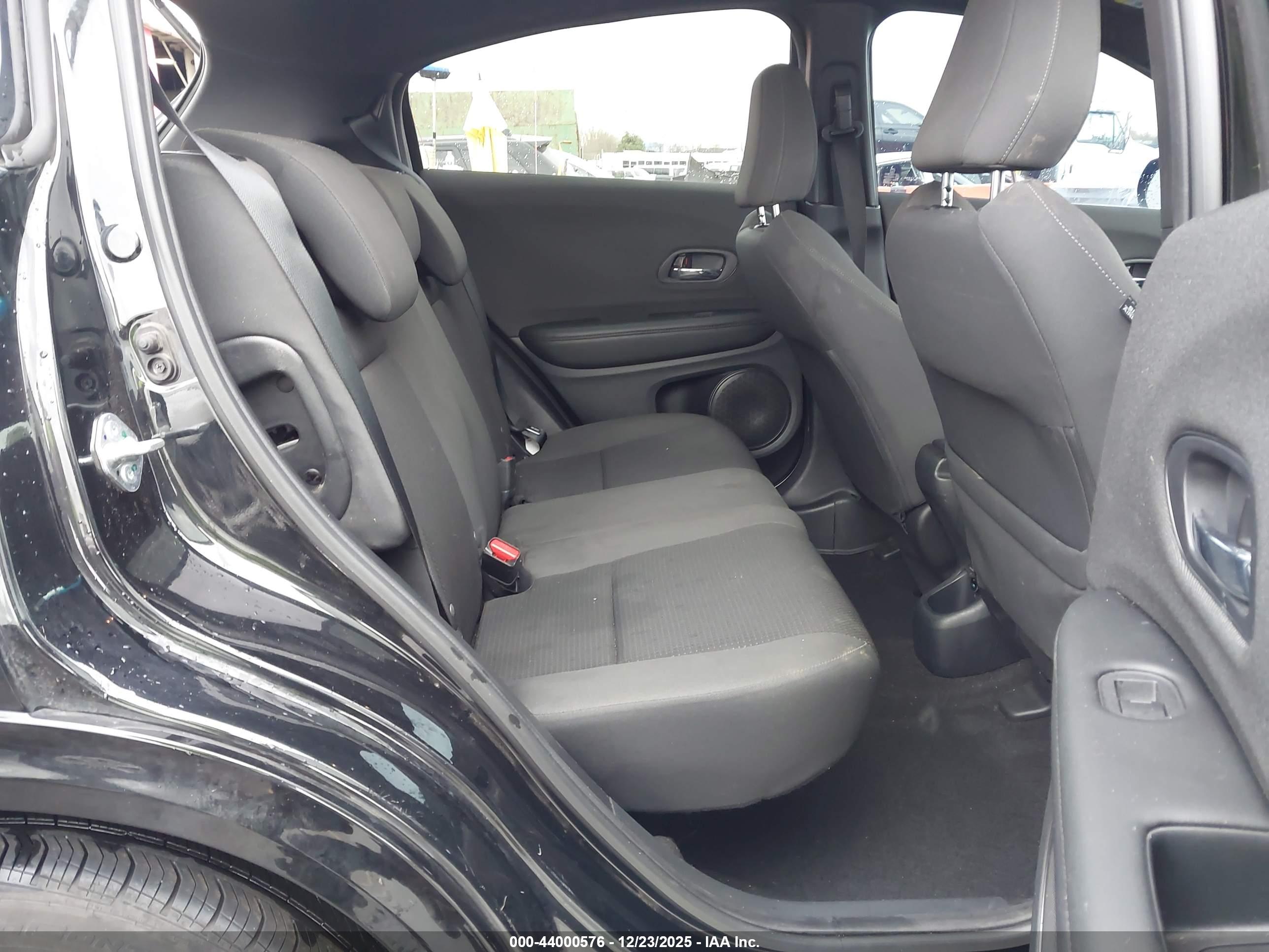 HONDA HR-V image 8