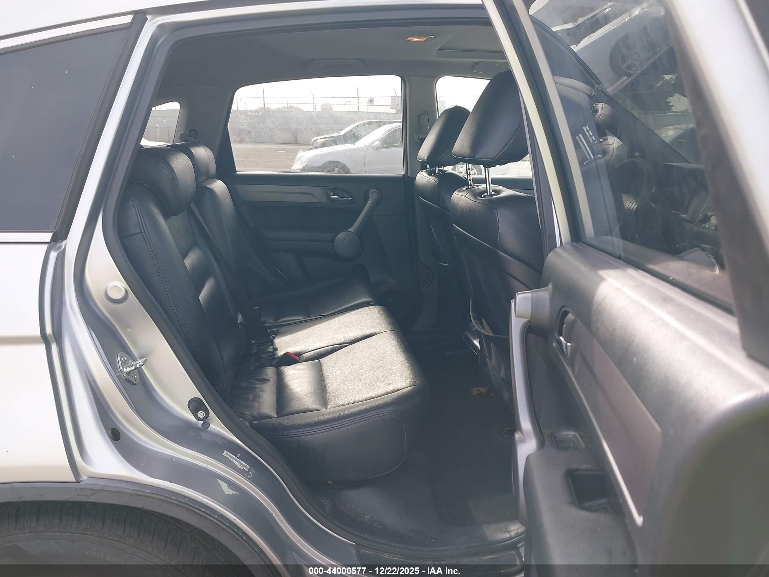 HONDA CR-V image 8