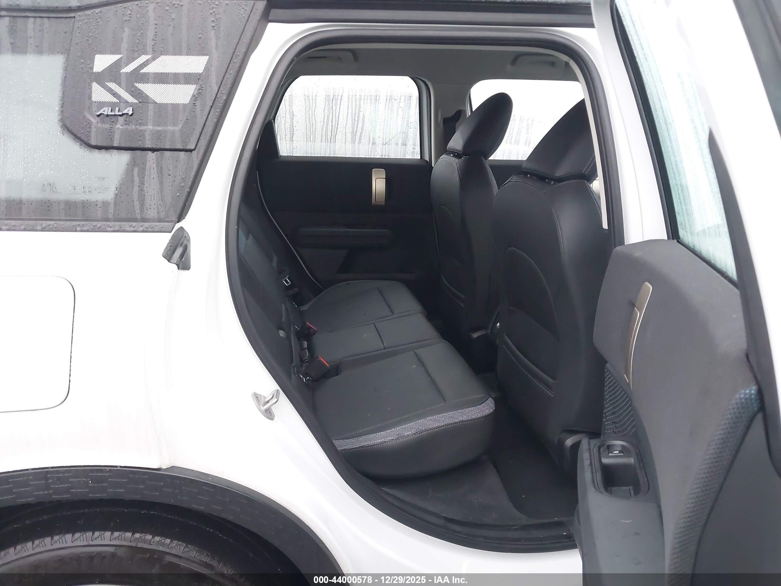 MINI COUNTRYMAN image 8