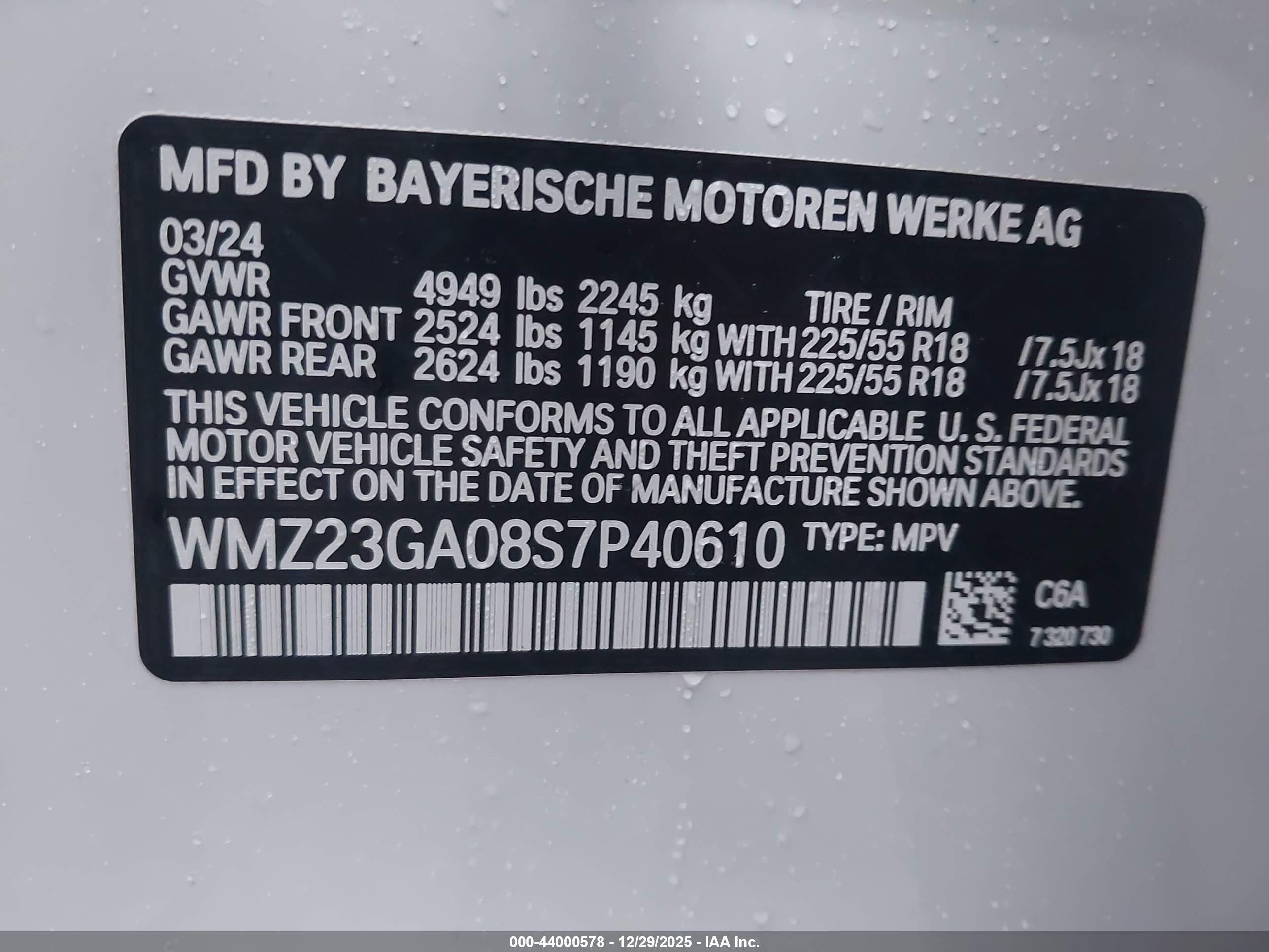 MINI COUNTRYMAN image 9