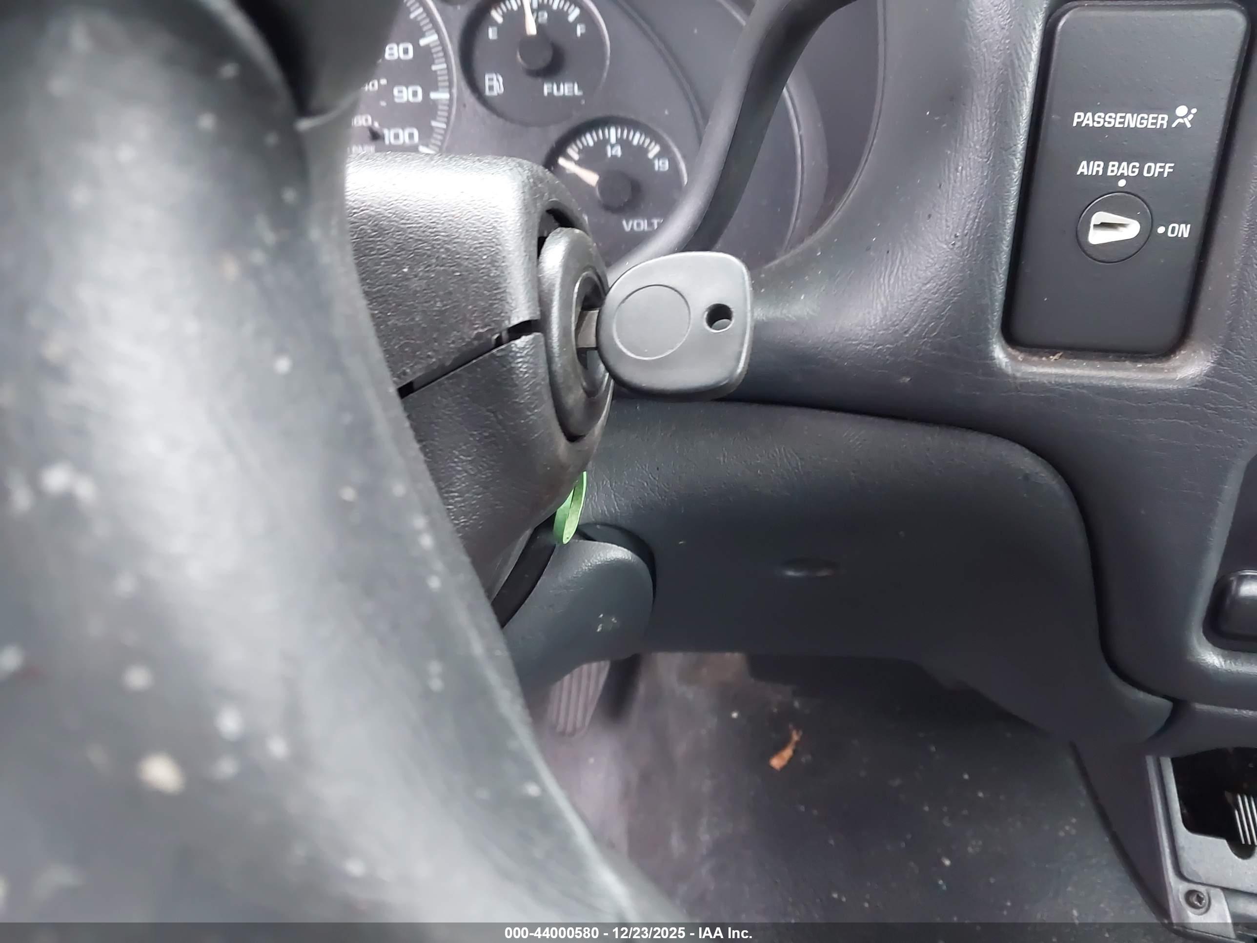 GMC SONOMA image 11