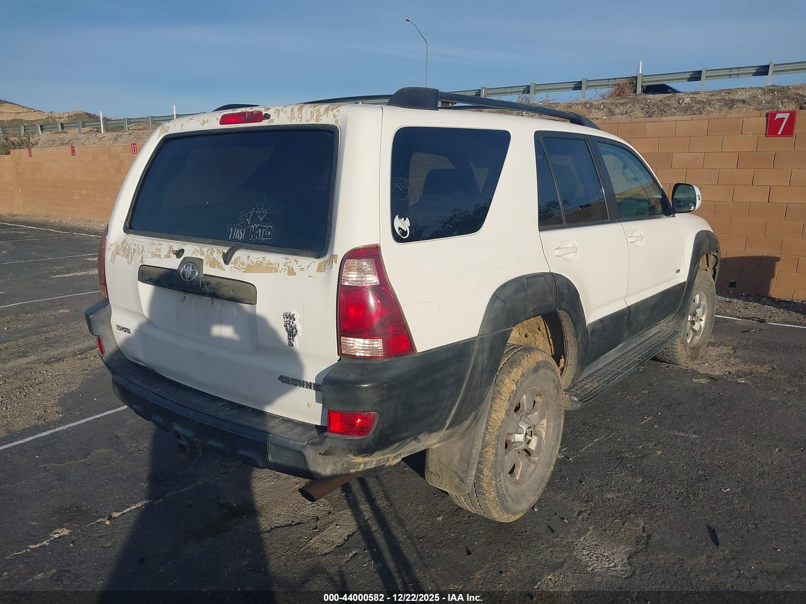 TOYOTA 4RUNNER image 4