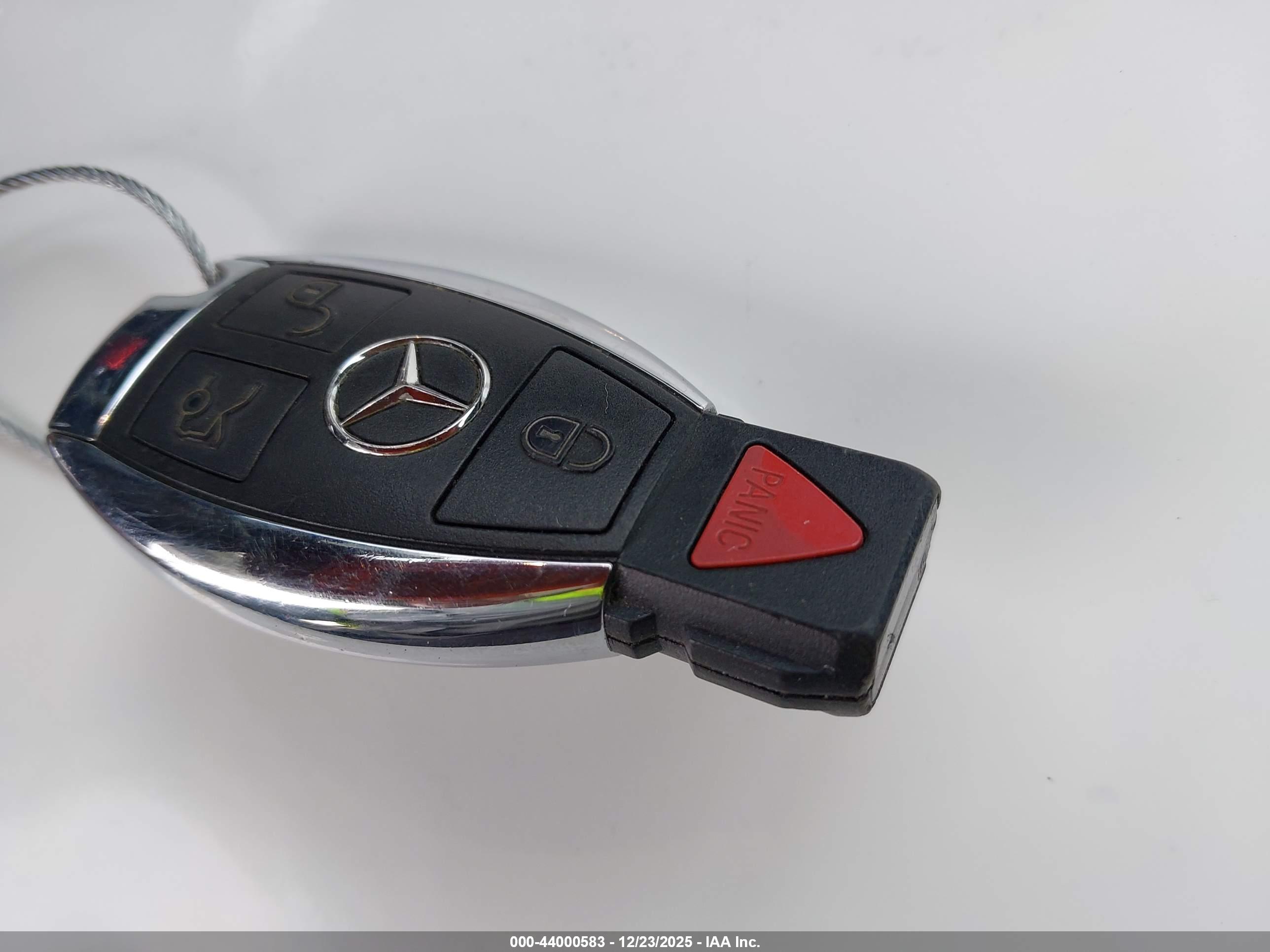 MERCEDES-BENZ GLS image 11