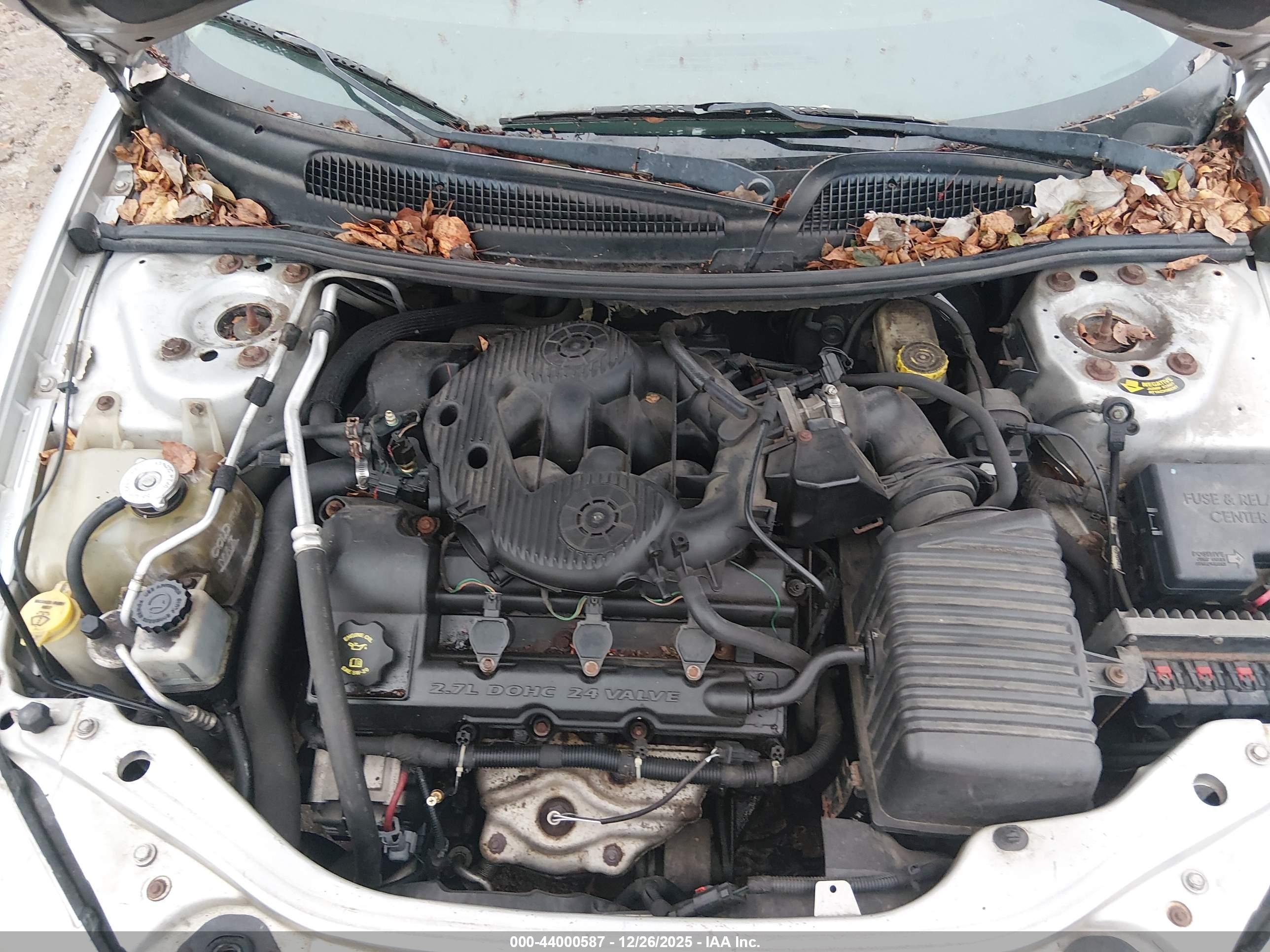 DODGE STRATUS image 10