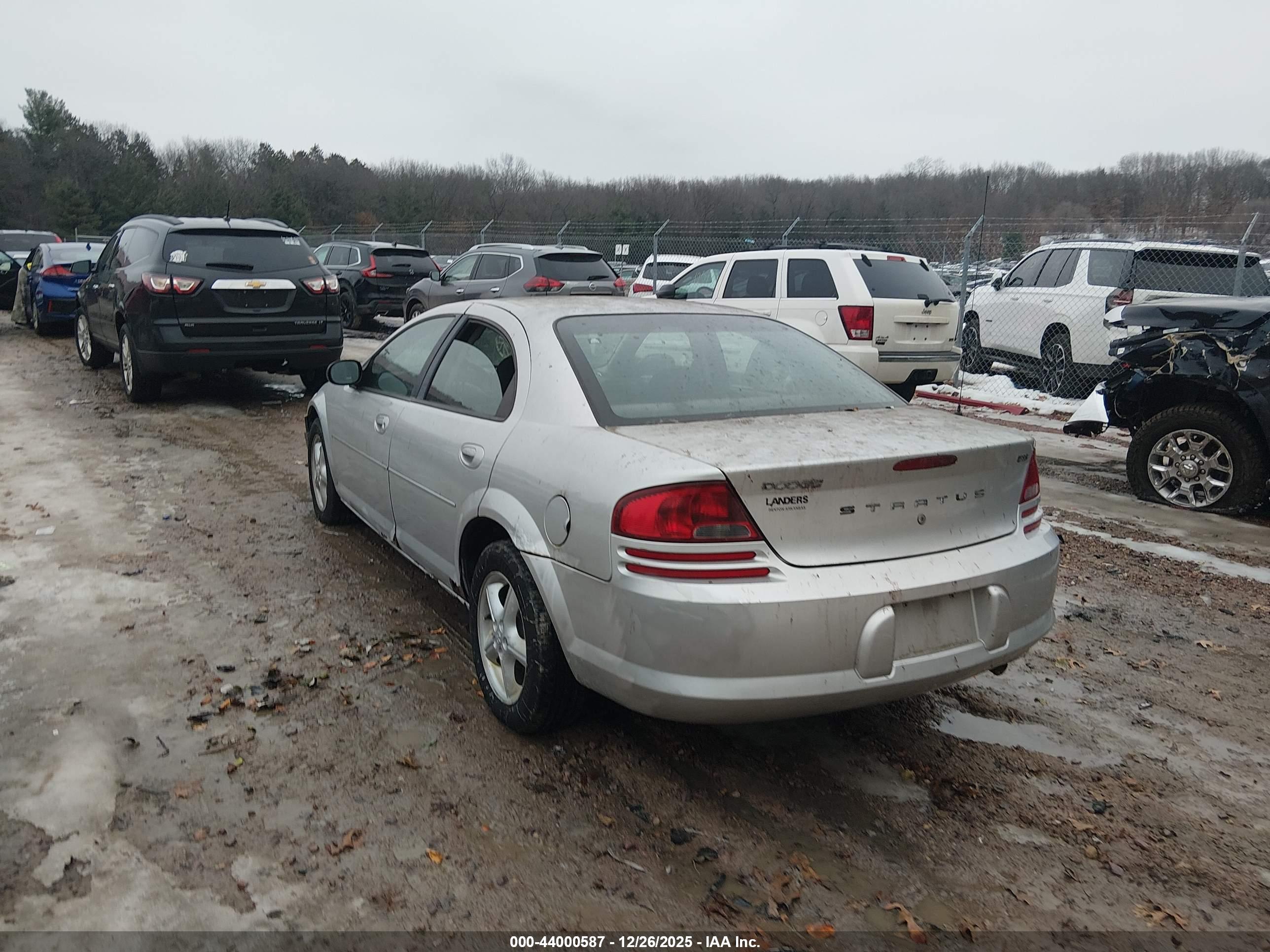 DODGE STRATUS image 3