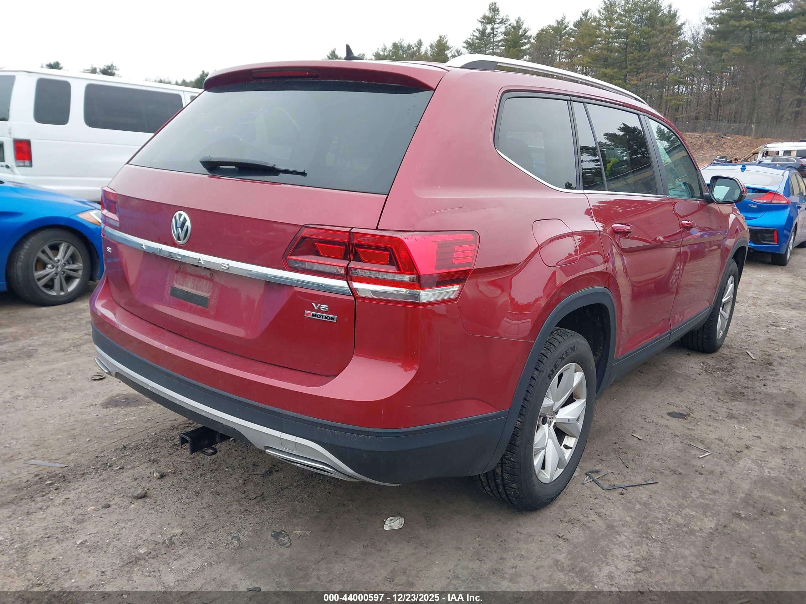 VOLKSWAGEN ATLAS image 4