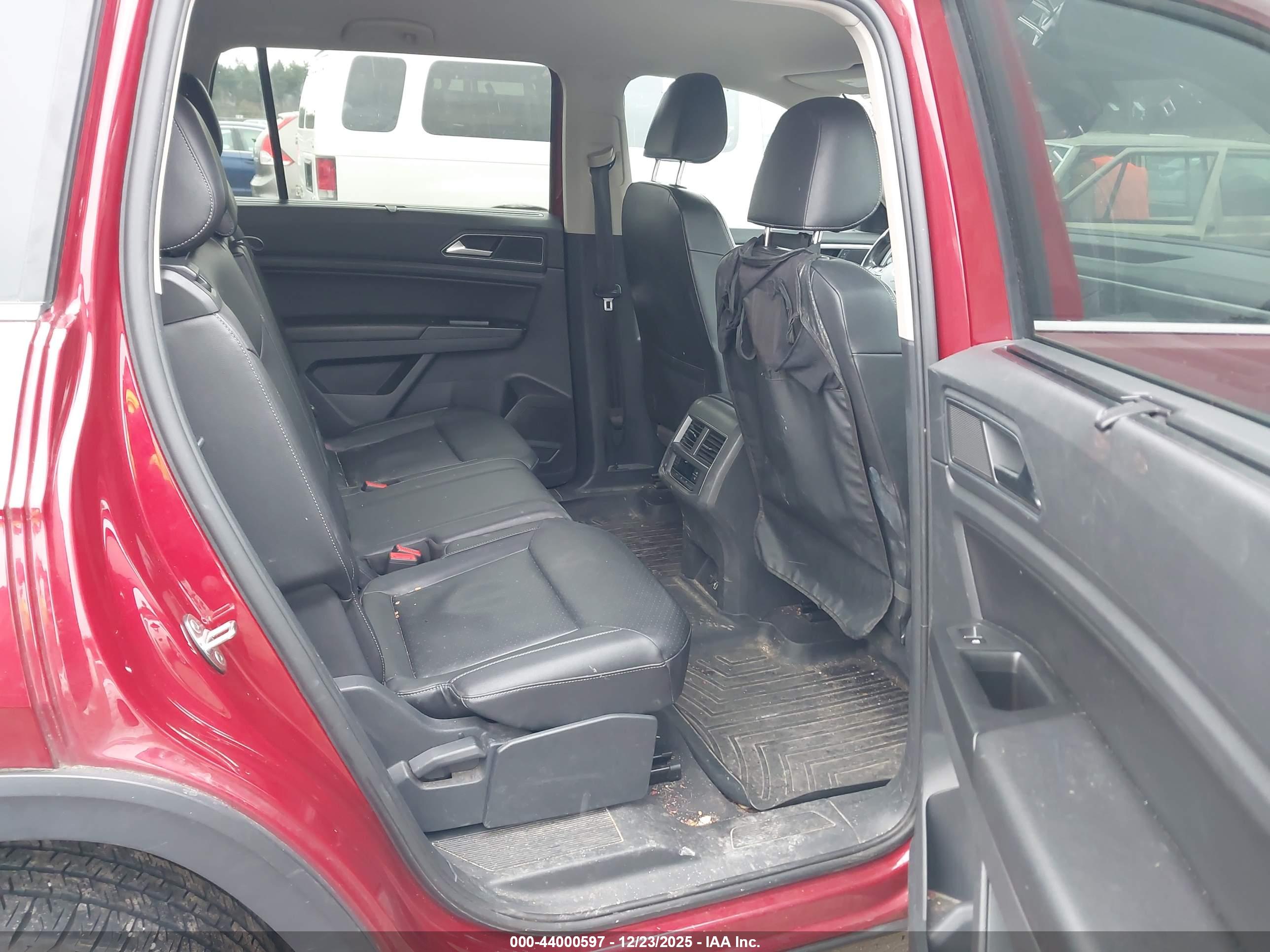 VOLKSWAGEN ATLAS image 8