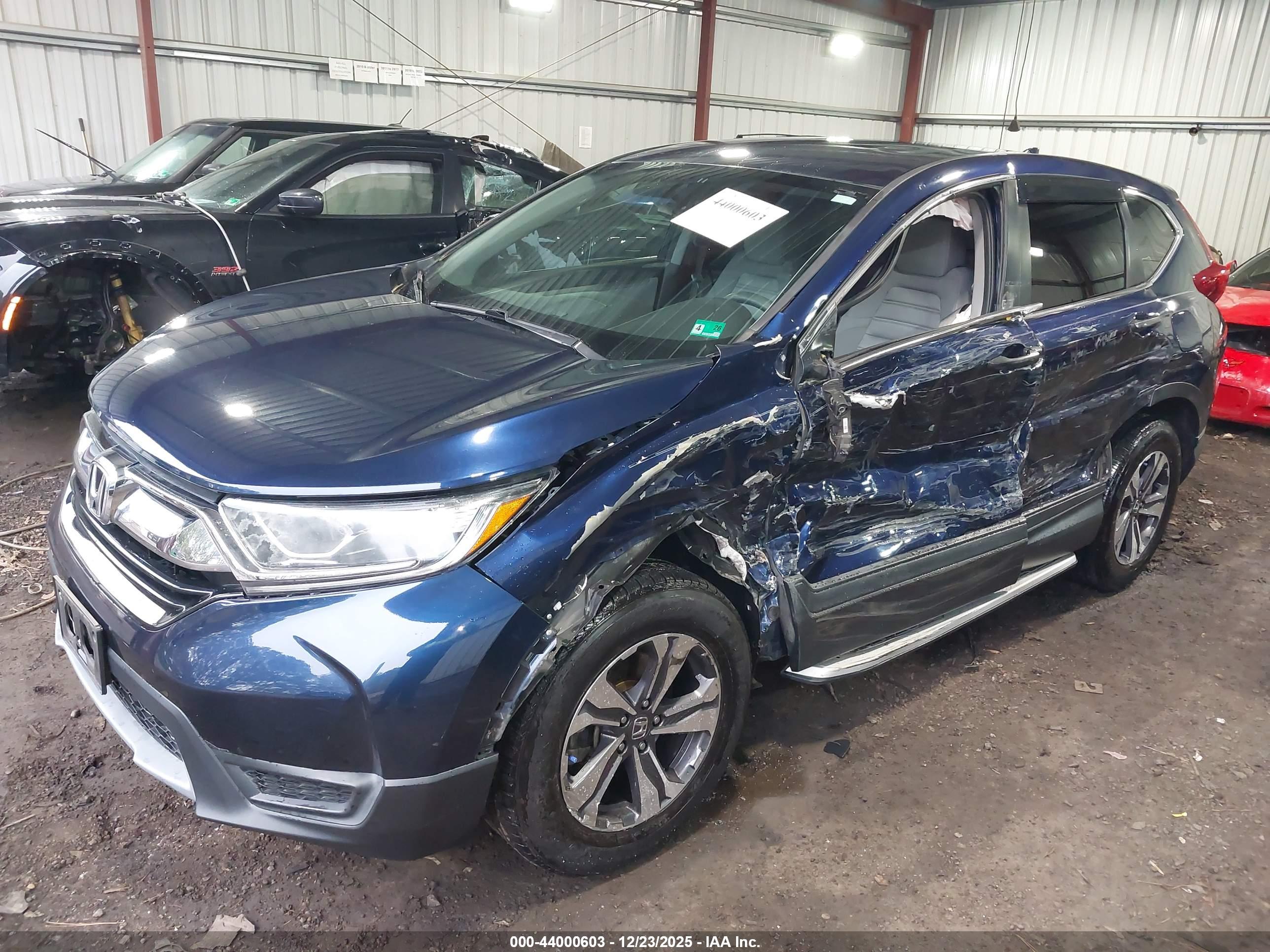 HONDA CR-V image 2