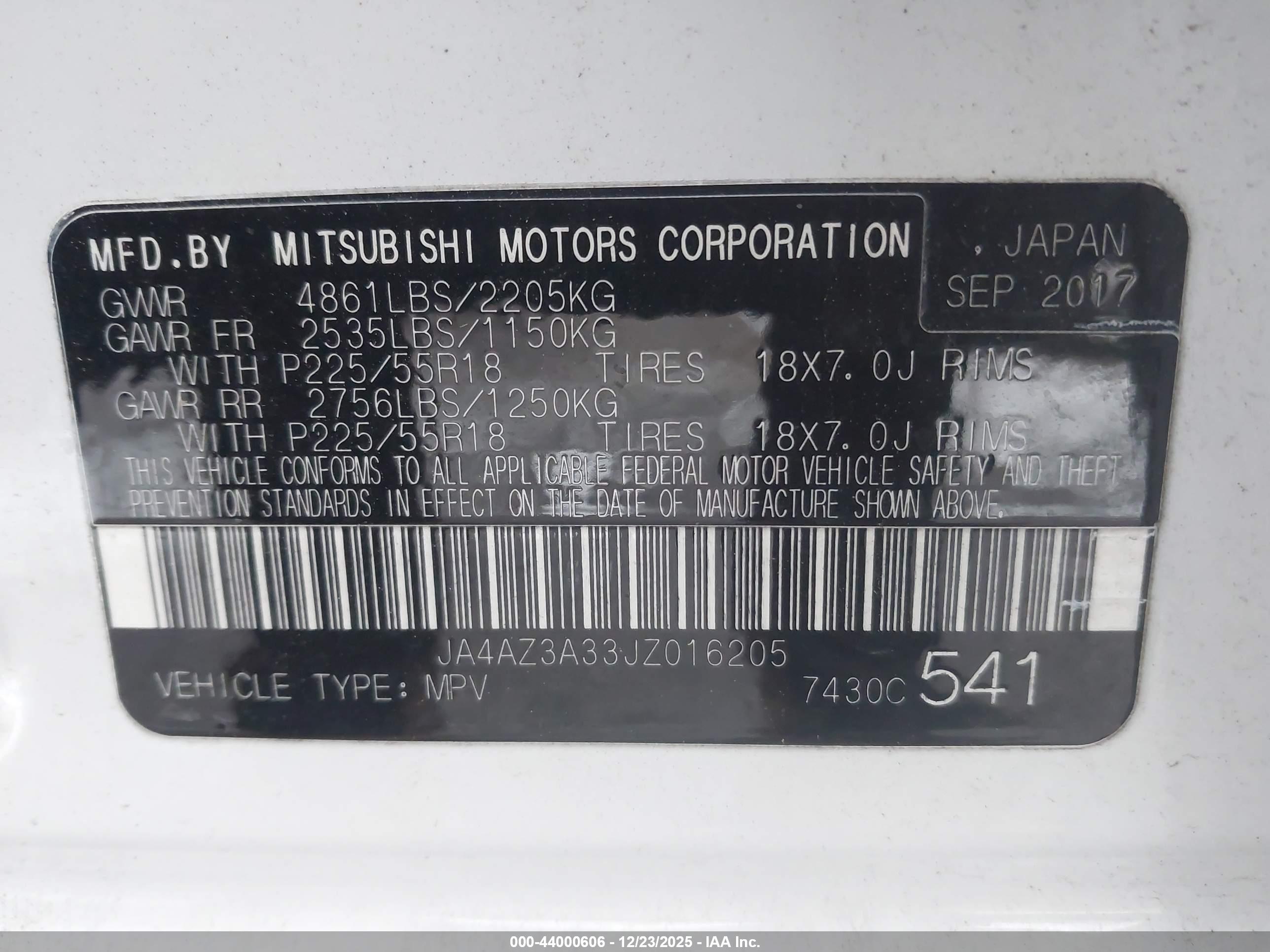MITSUBISHI OUTLANDER image 9