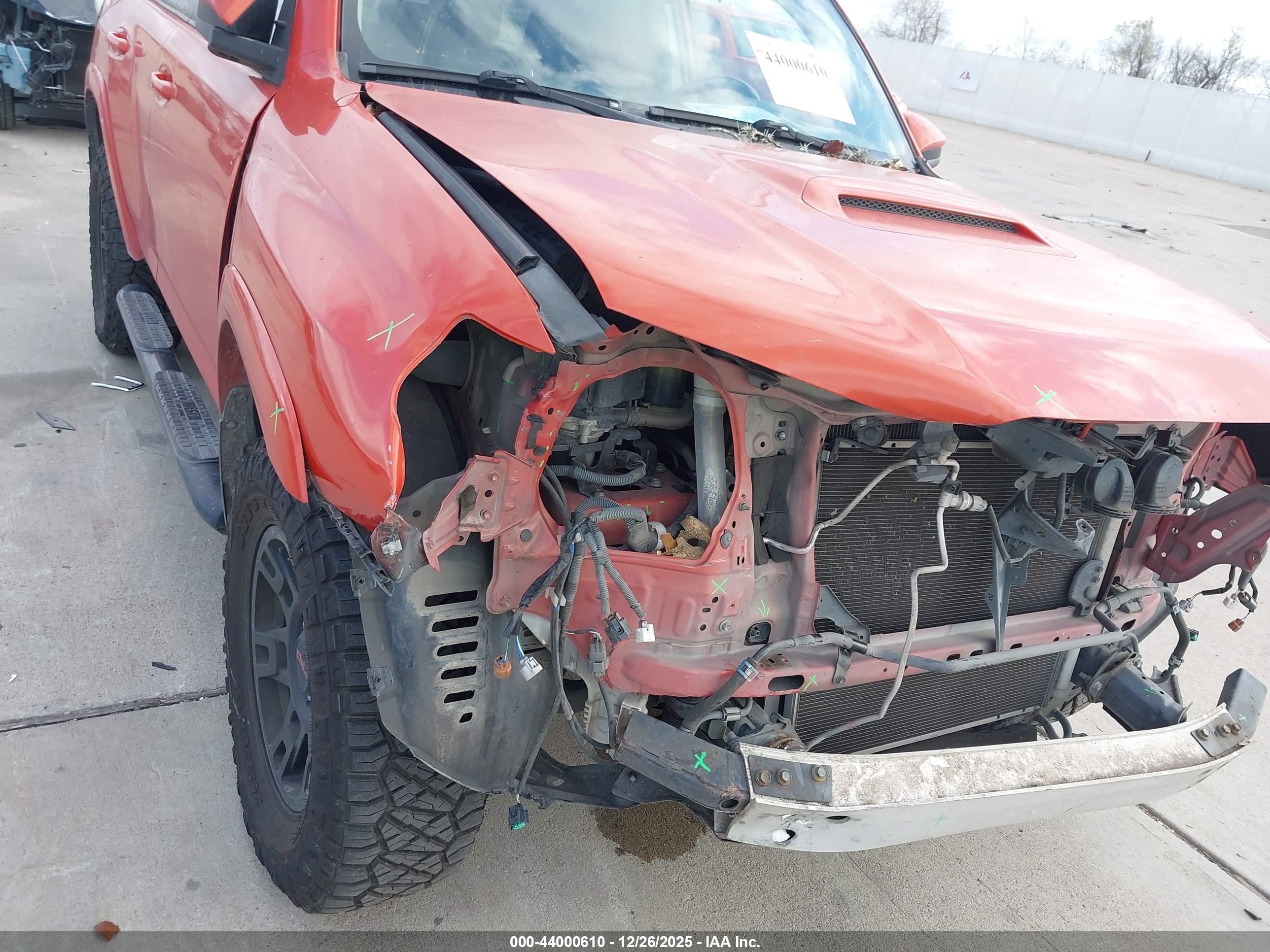 TOYOTA 4RUNNER image 6