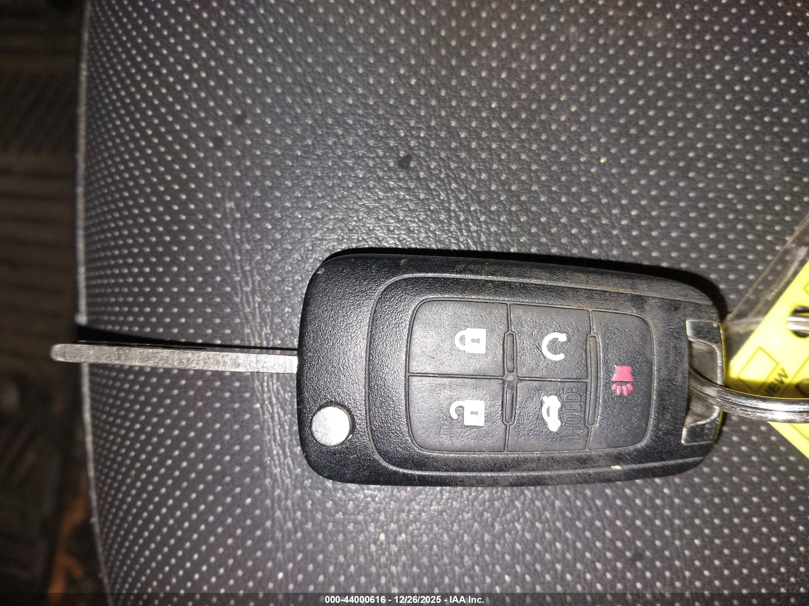 GMC TERRAIN image 11