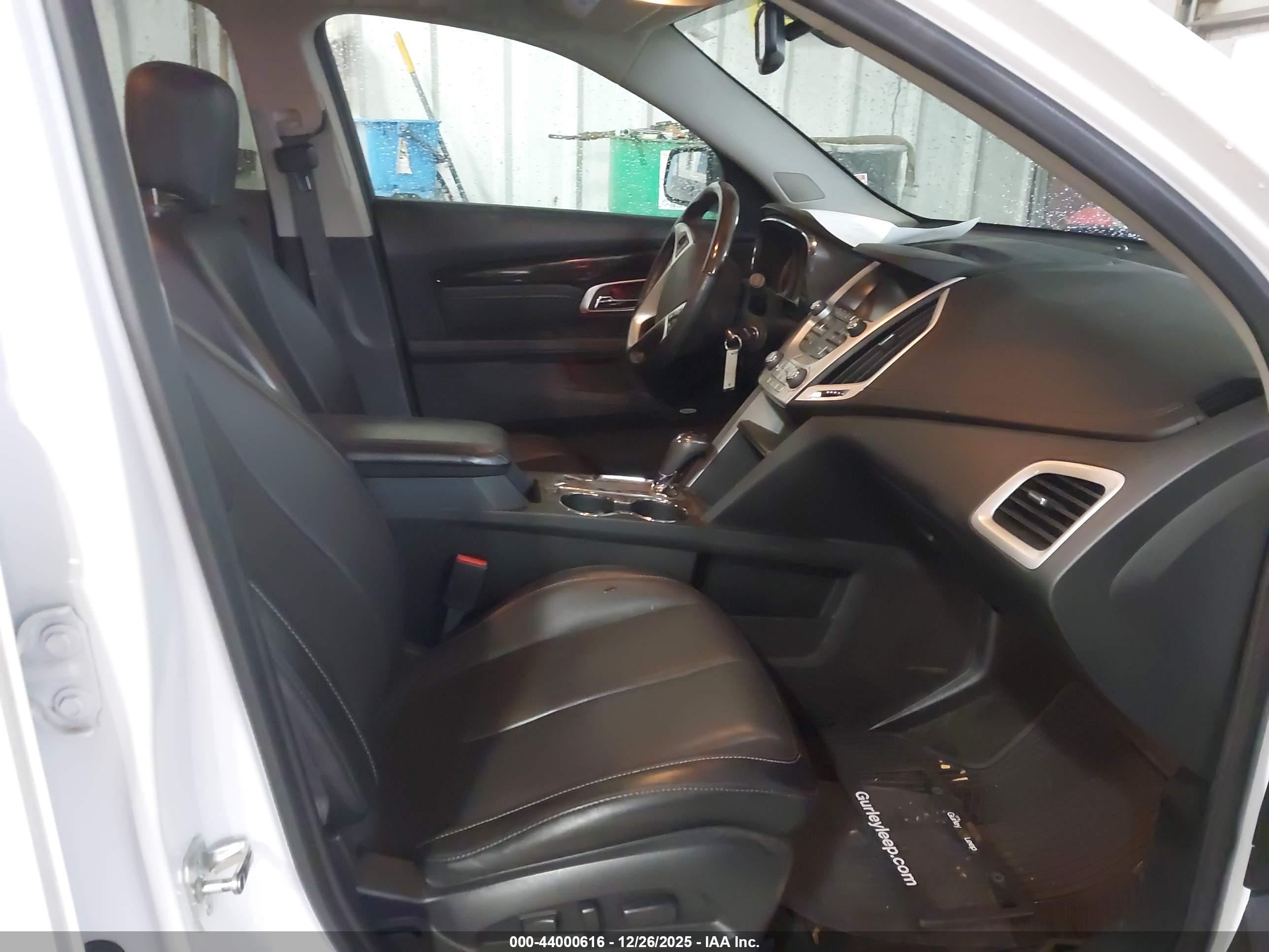 GMC TERRAIN image 5