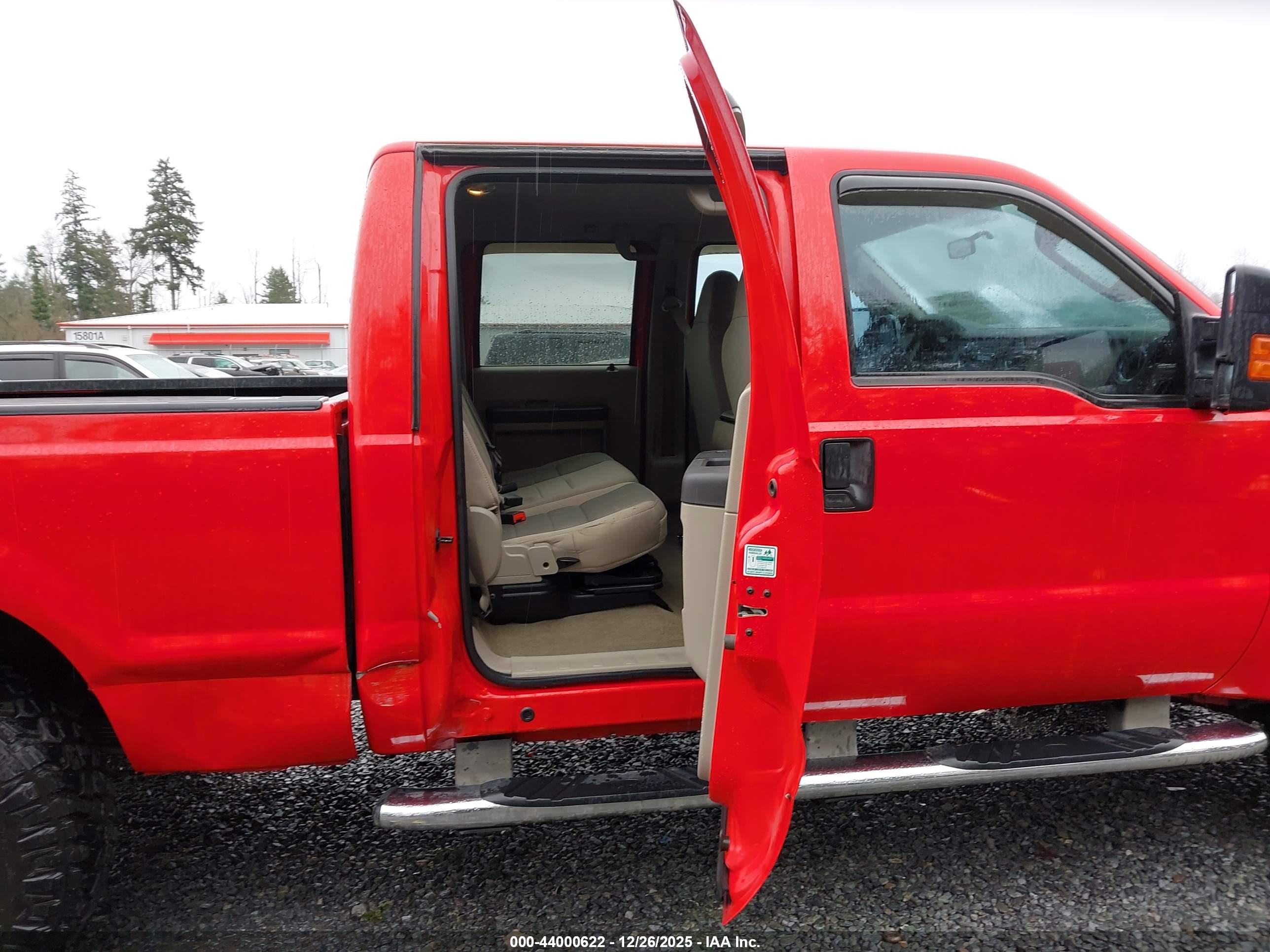 FORD F-250 image 8
