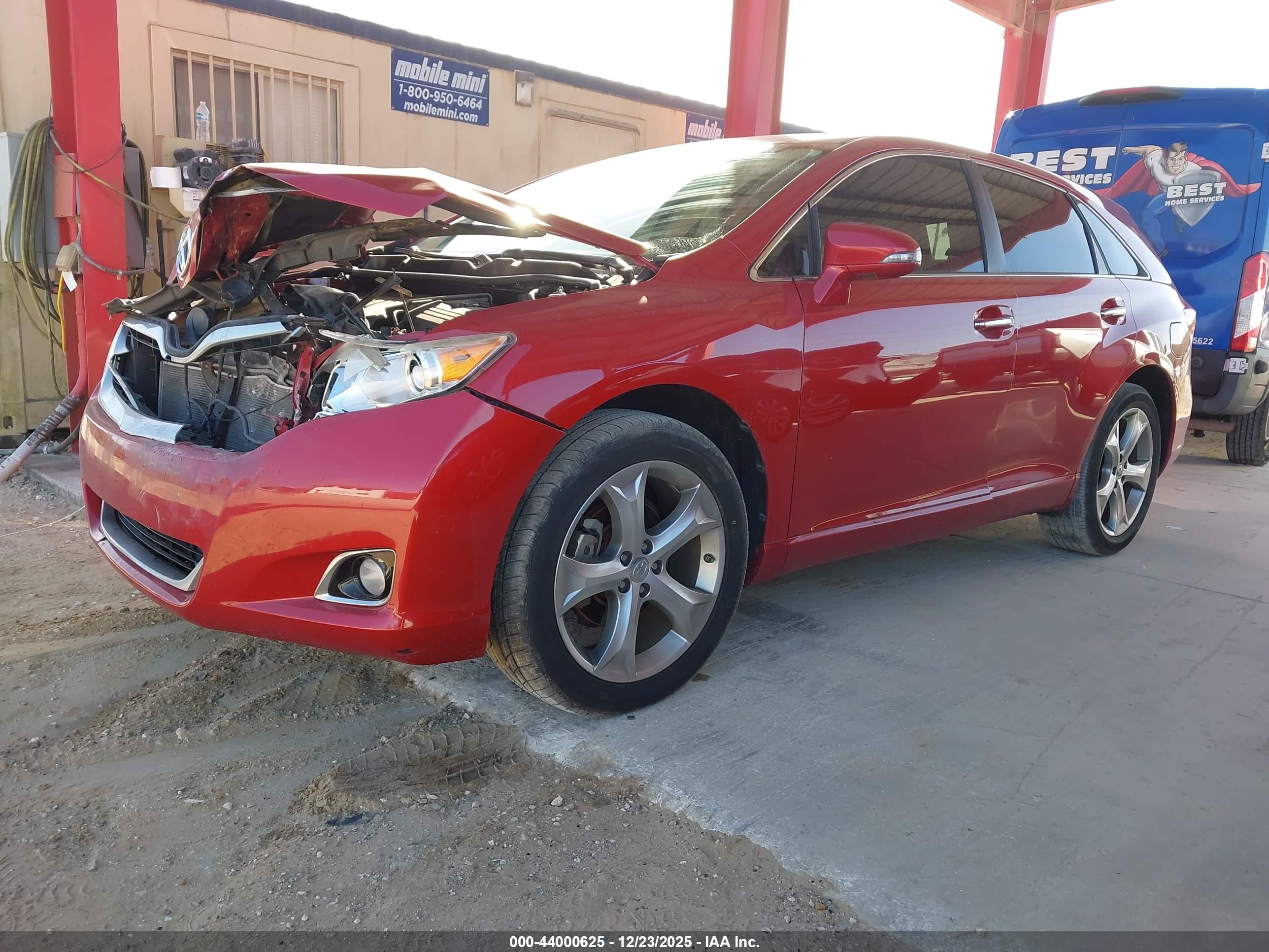 TOYOTA VENZA image 2