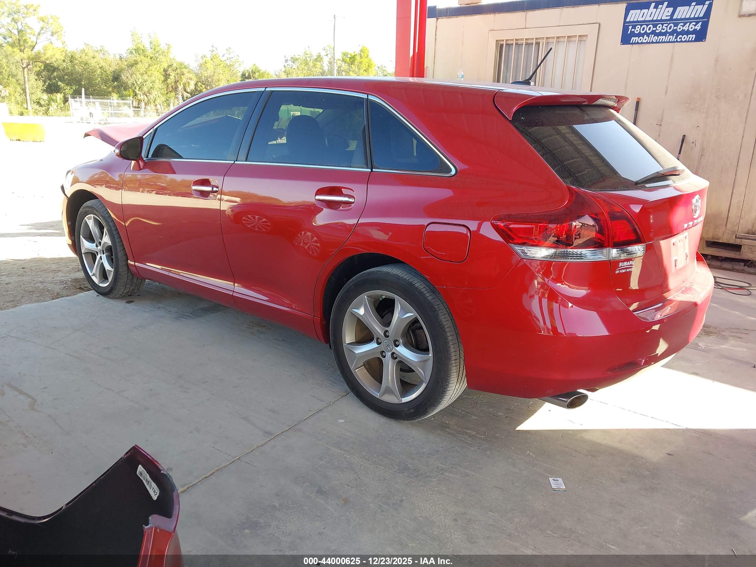 TOYOTA VENZA image 3