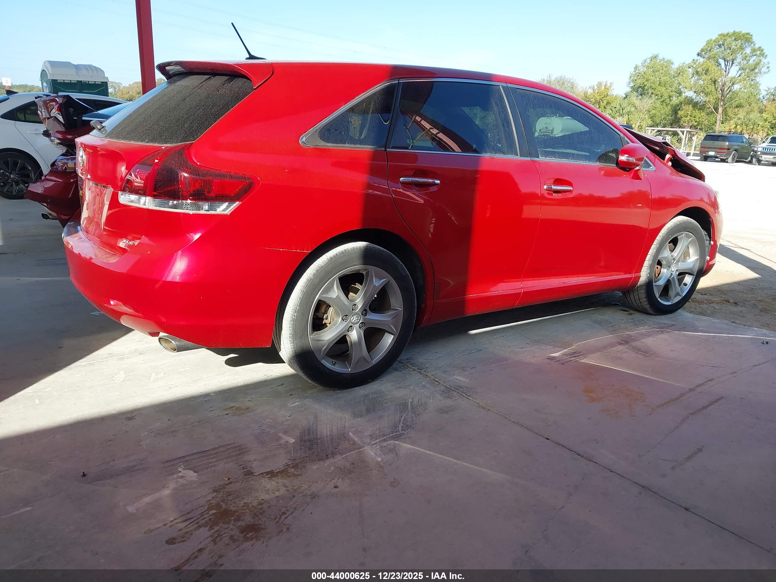 TOYOTA VENZA image 4