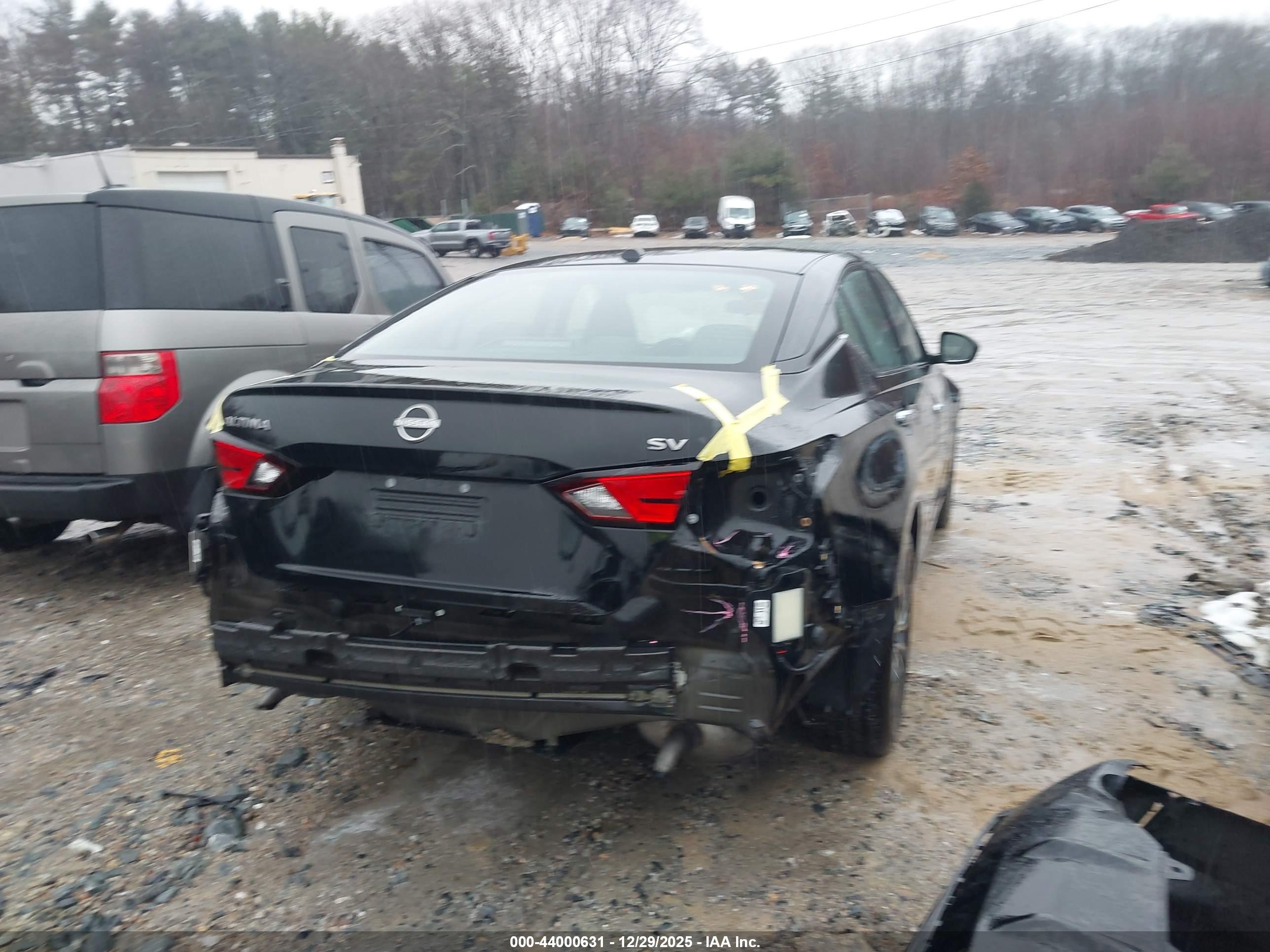 NISSAN ALTIMA image 4