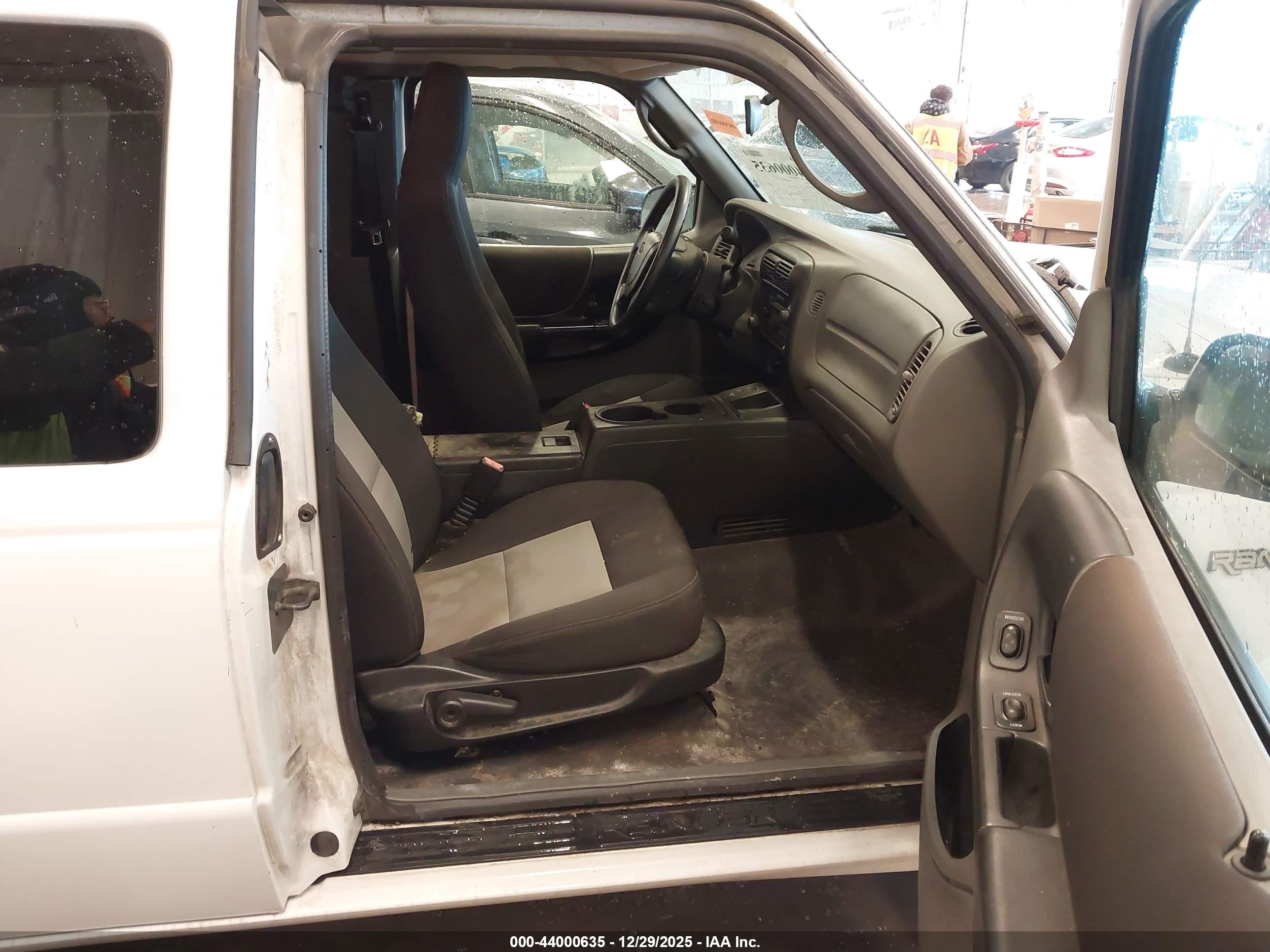 FORD RANGER image 5