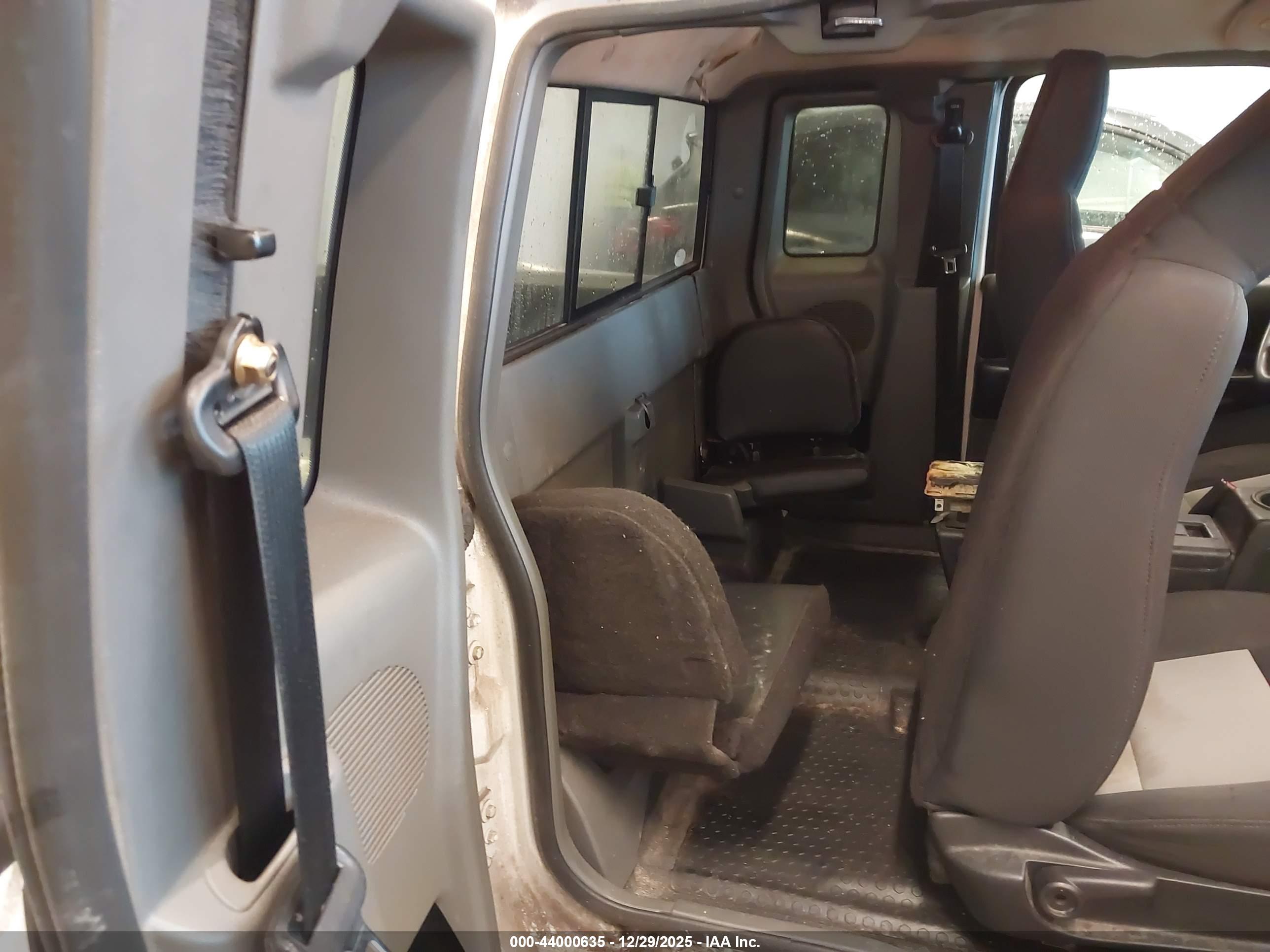 FORD RANGER image 8