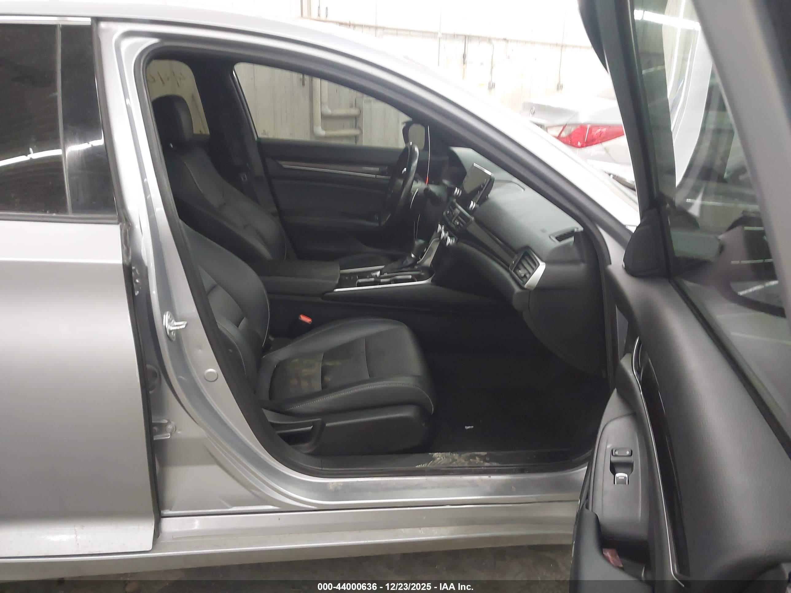 HONDA ACCORD image 5