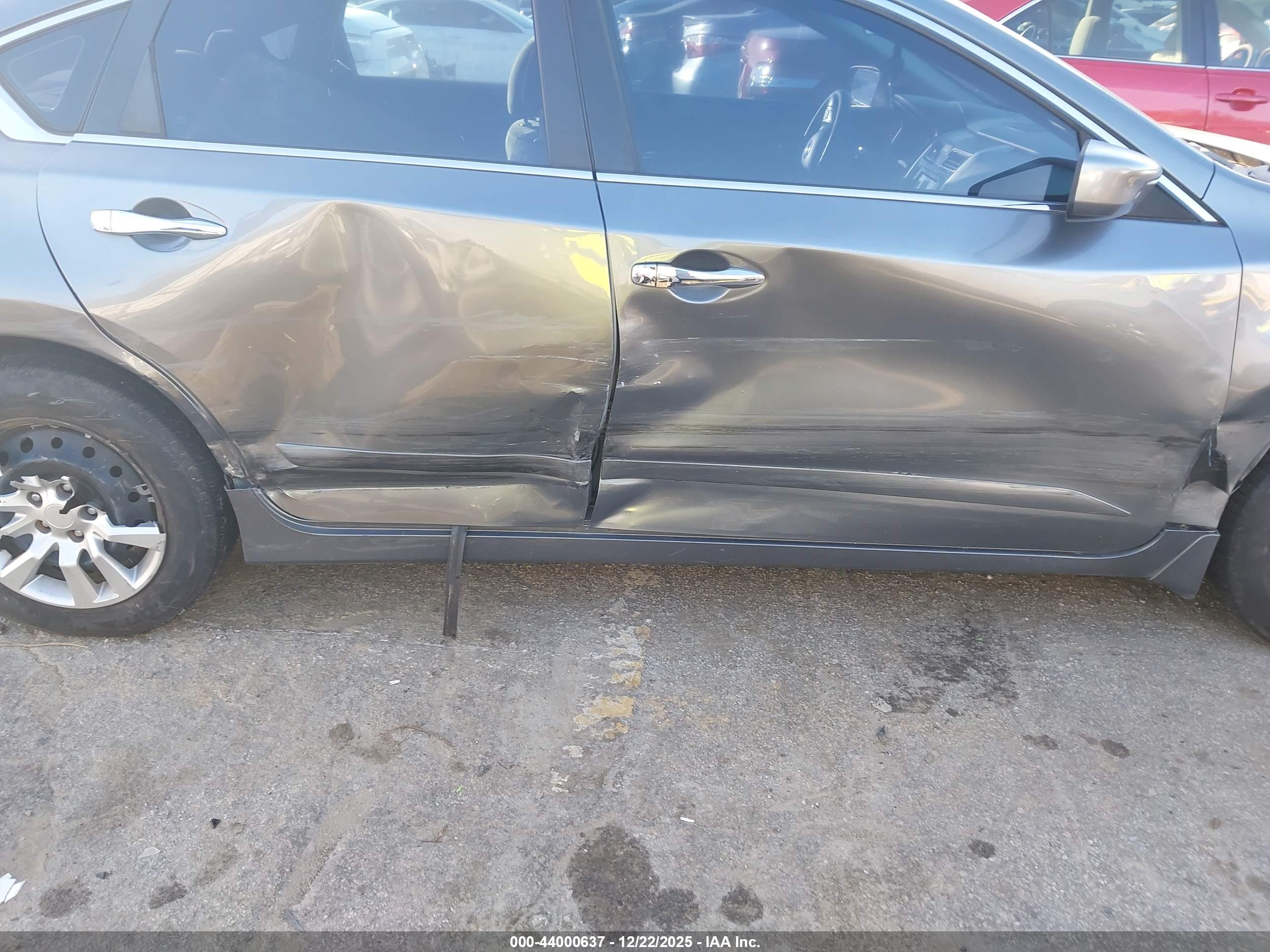 NISSAN ALTIMA image 6