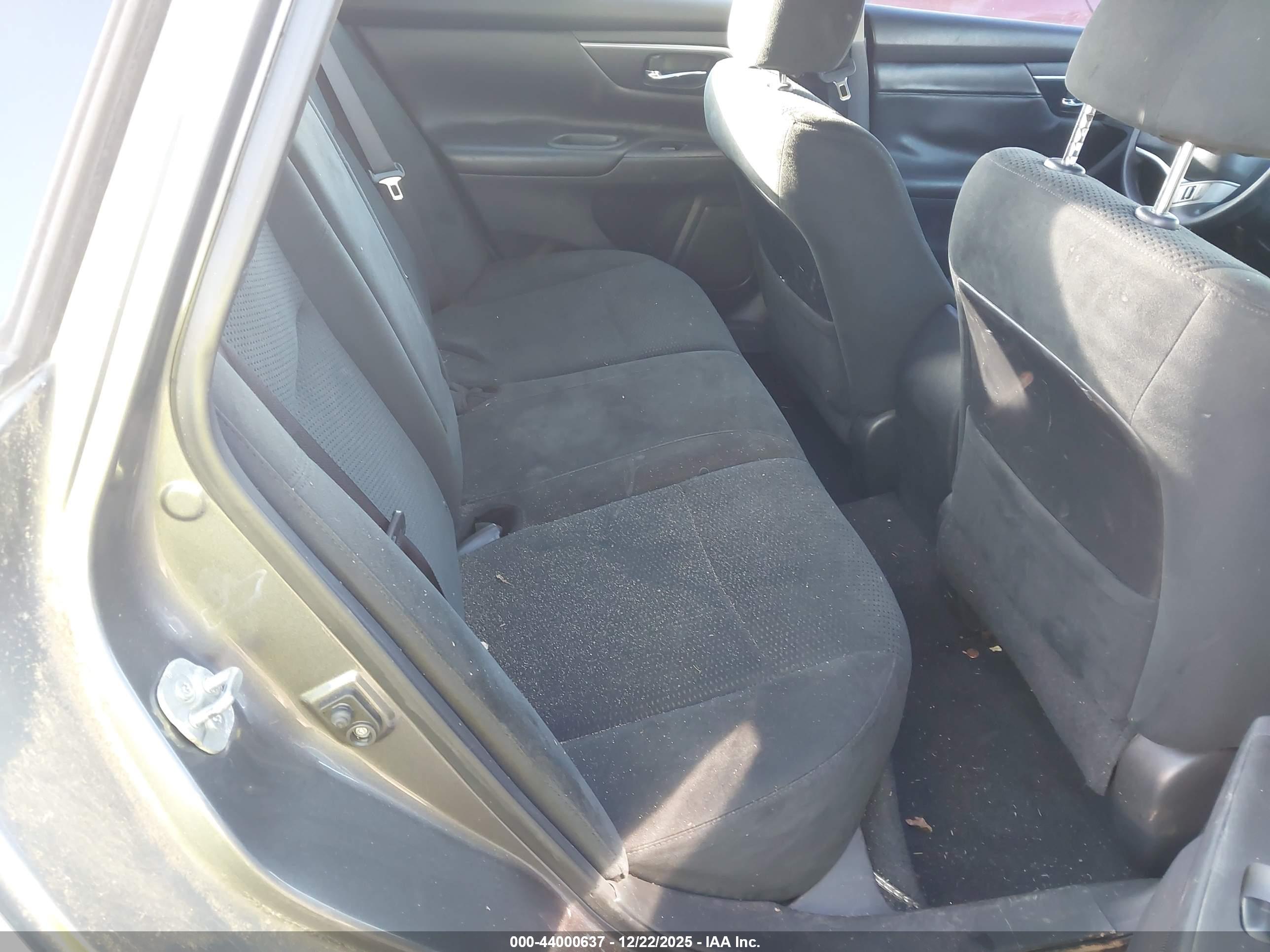 NISSAN ALTIMA image 8