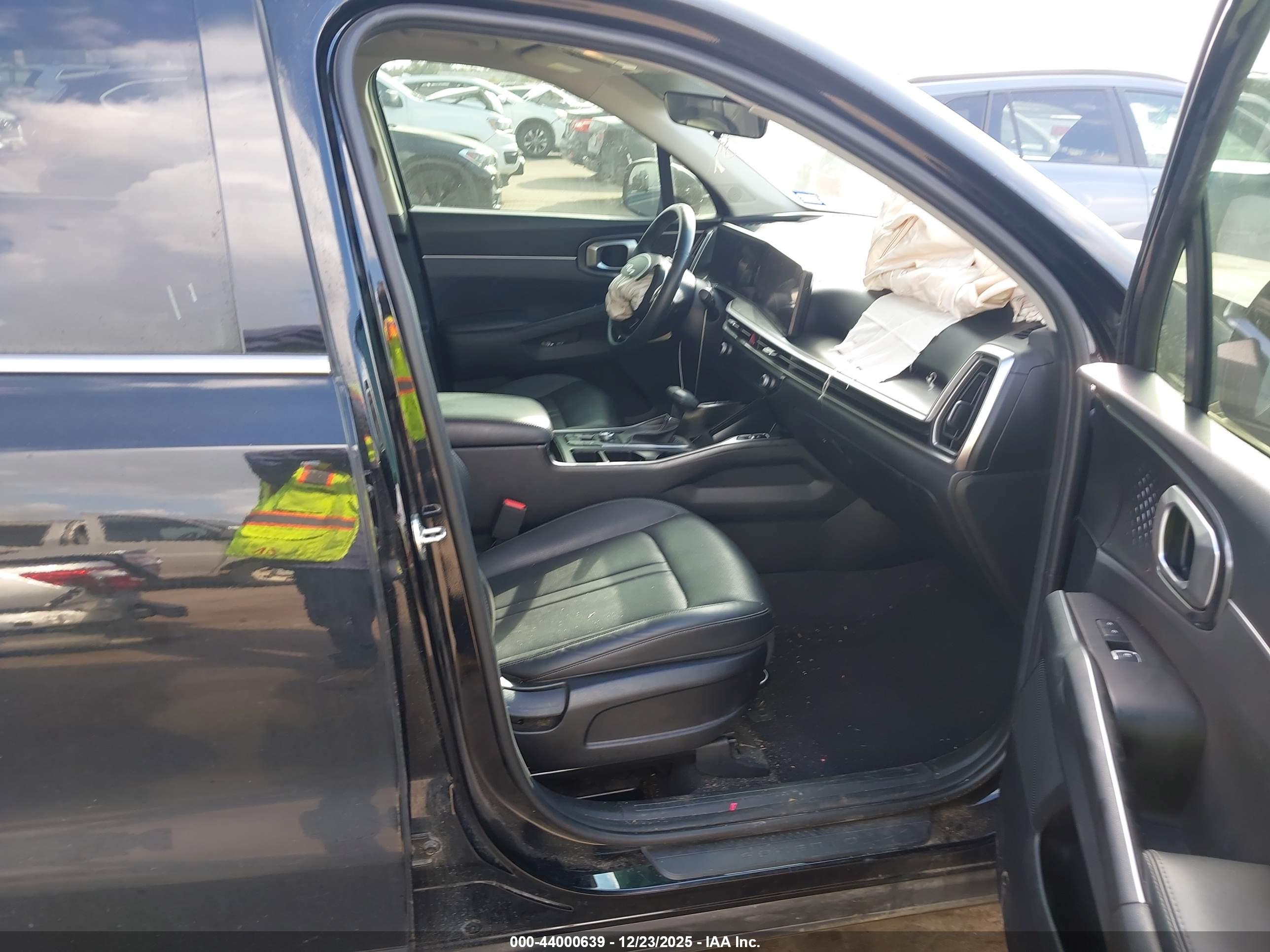 KIA SORENTO image 5