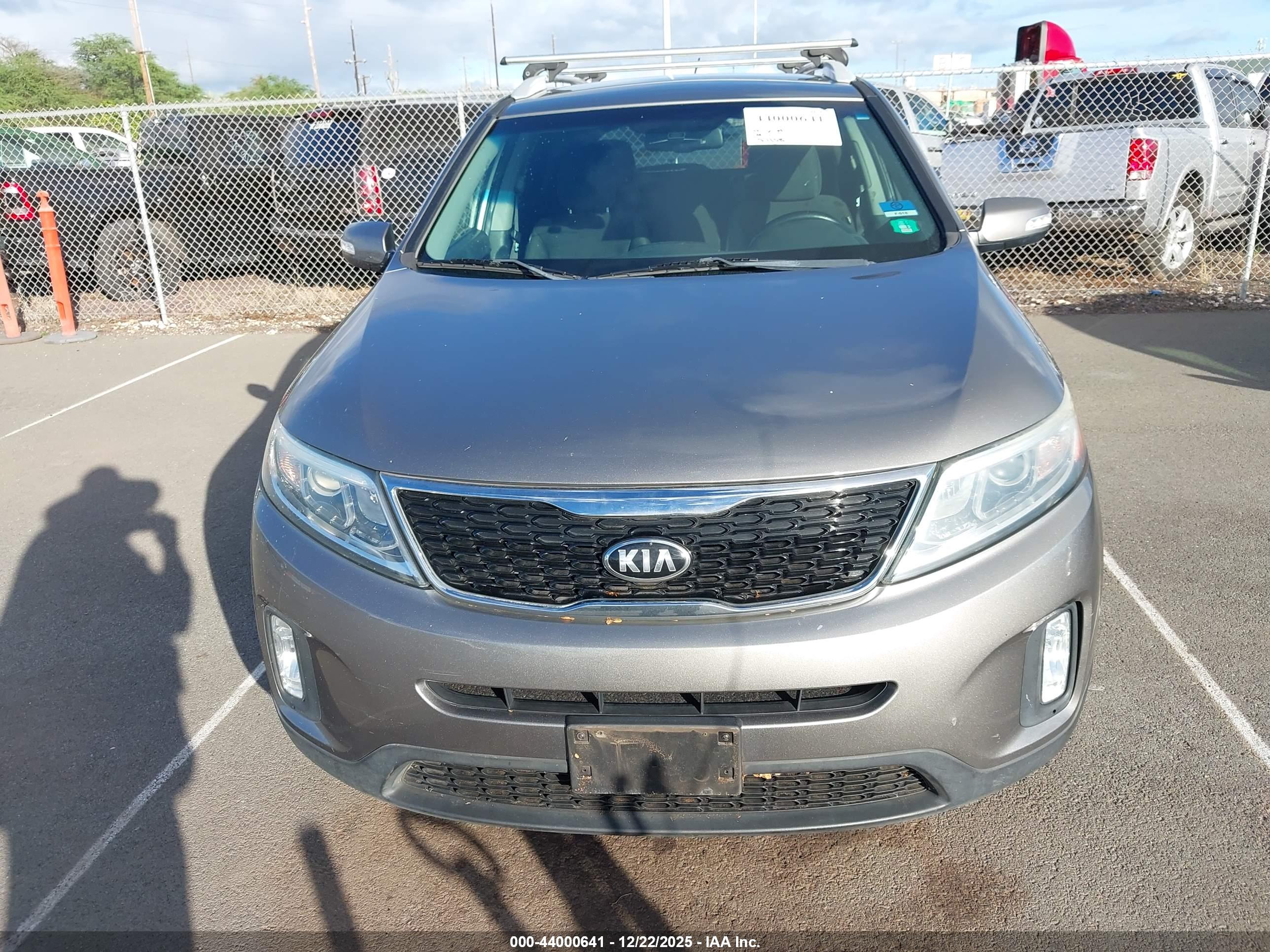 KIA SORENTO image 6