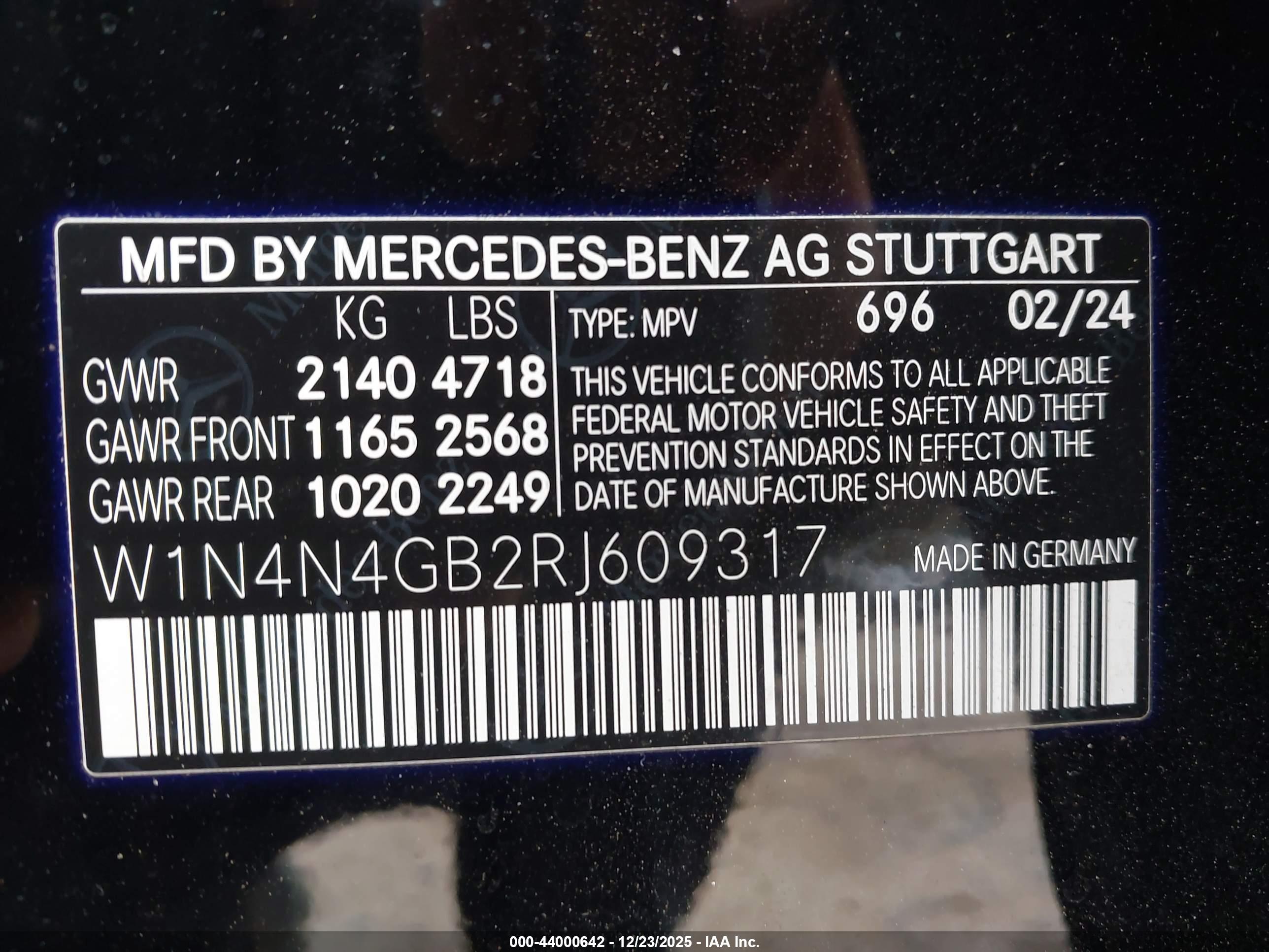 MERCEDES-BENZ GLA image 9