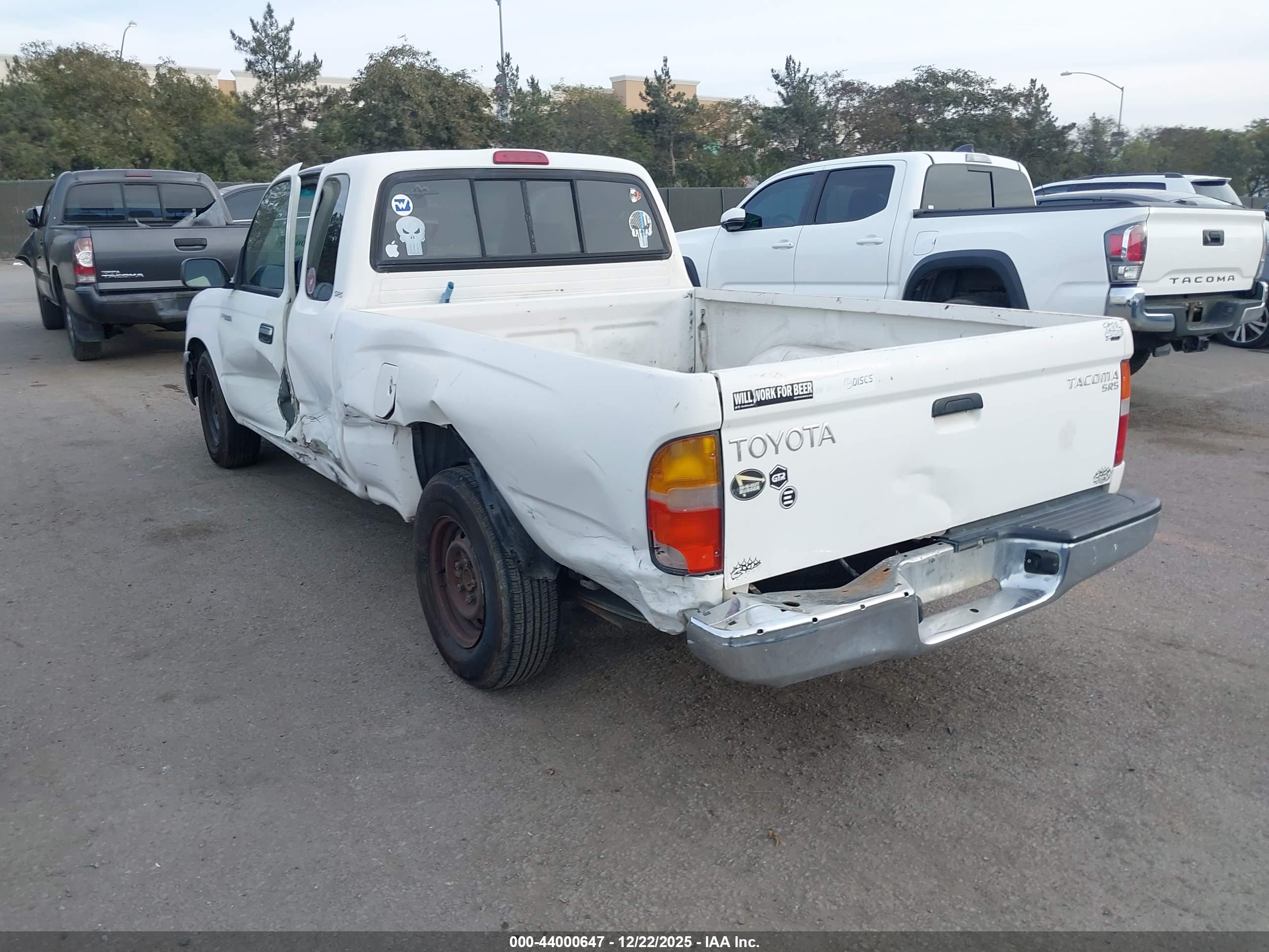 TOYOTA TACOMA image 3